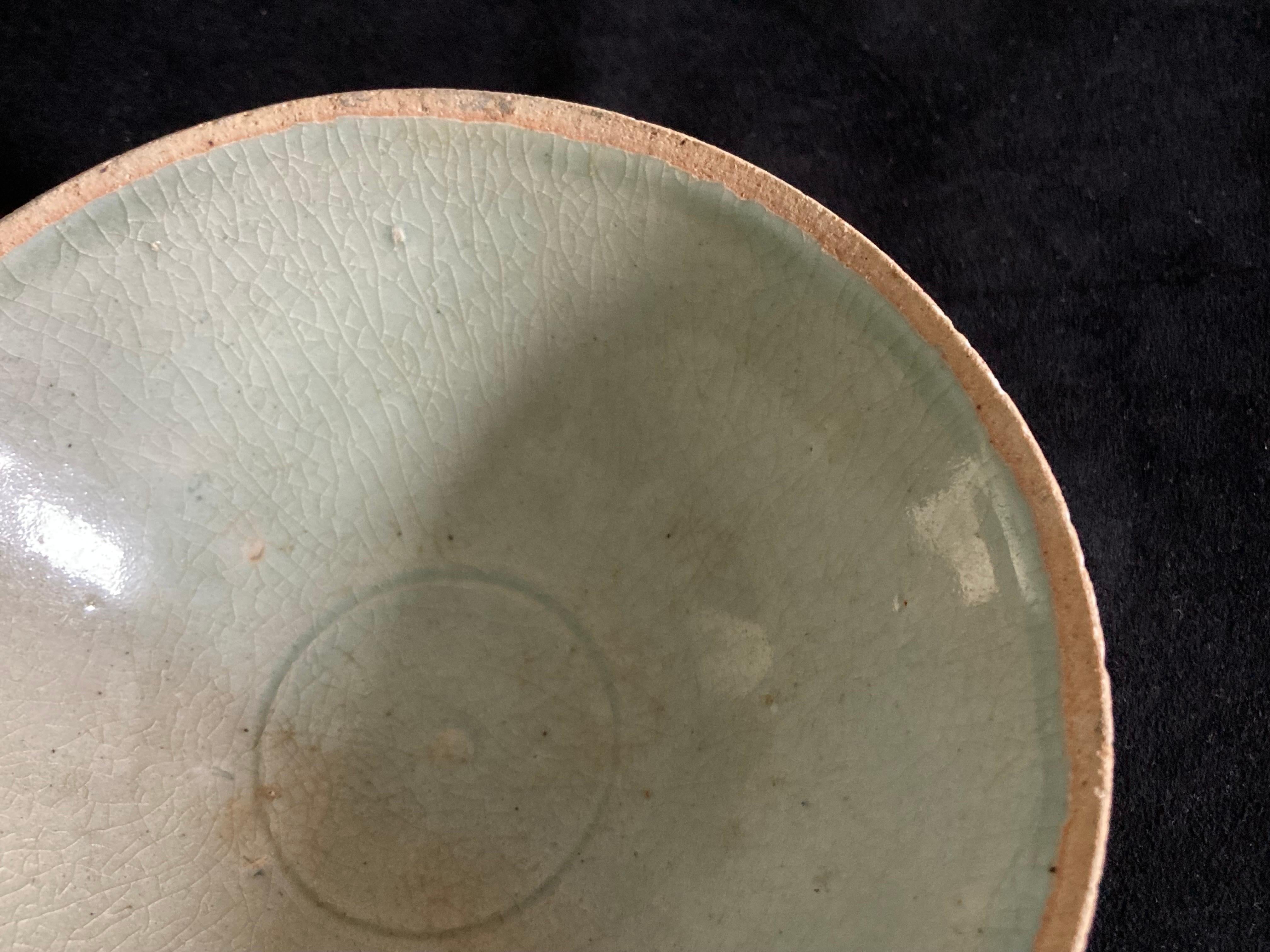 Chinese Song Period Celadon Glazed Bowl For Sale 1