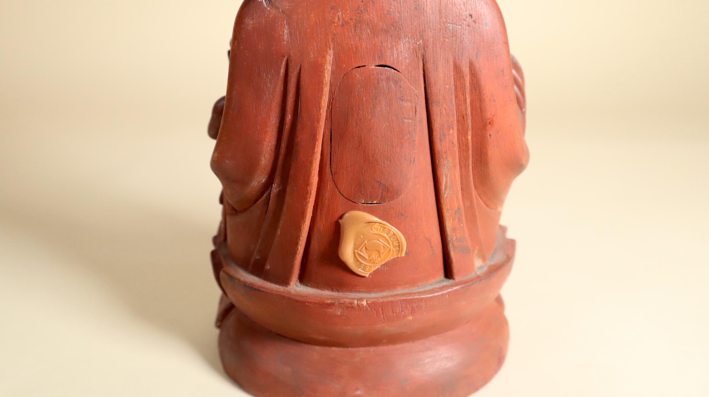 Chinese Songzi Guanyin Wood Carving with Secret Compartment Quan or Guan Yin In Good Condition For Sale In Santa Fe, NM