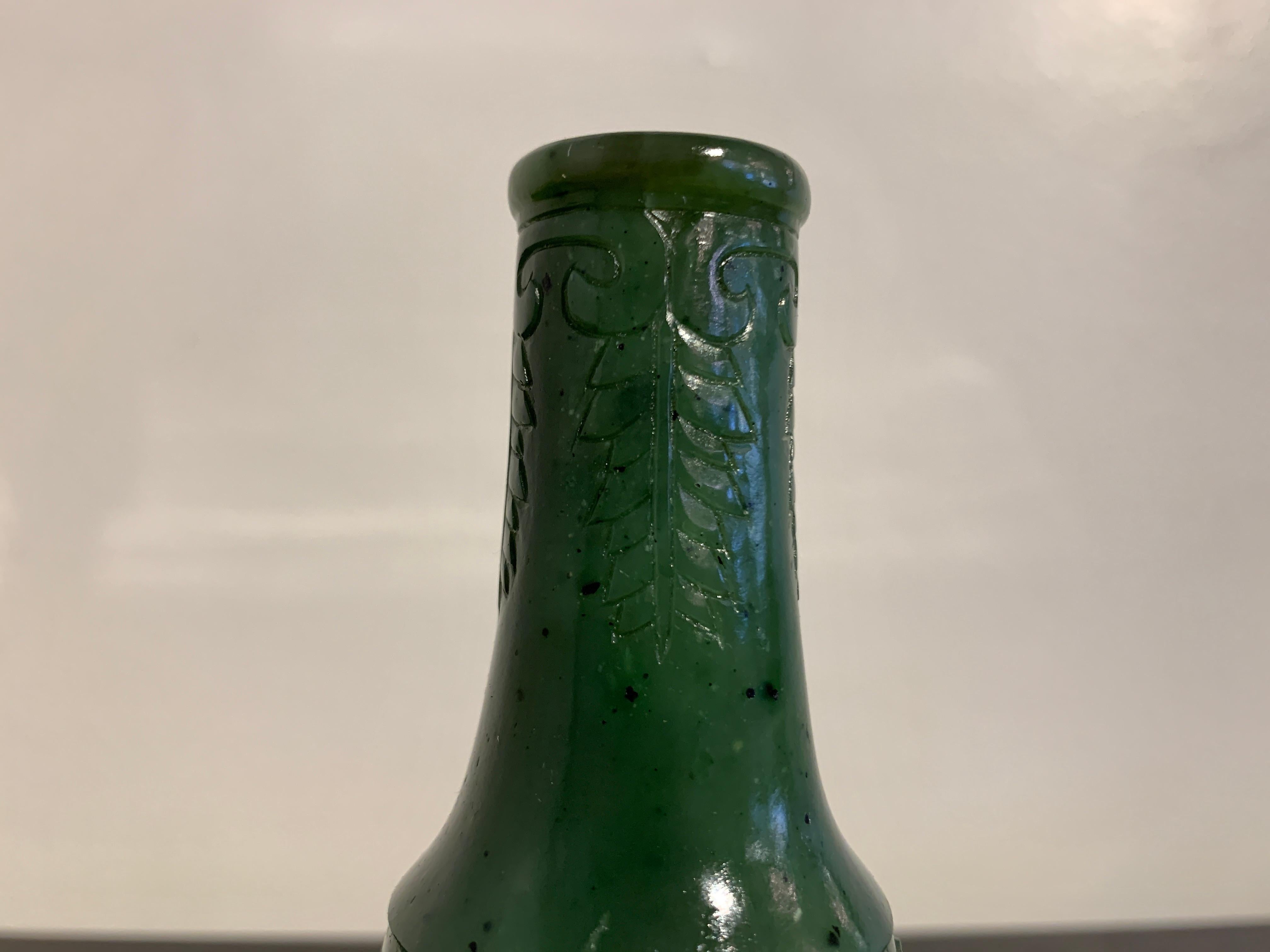 Chinese Spinach Green Jade Incense Tool Vase, Qing Dynasty, 18th/19th Century For Sale 5