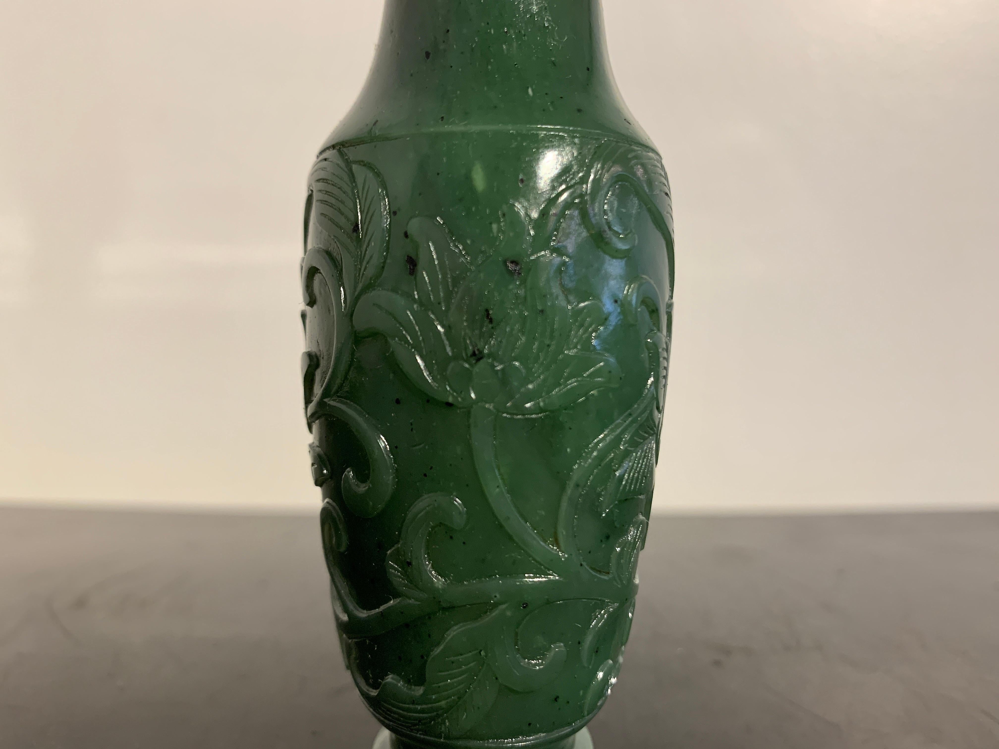Chinese Spinach Green Jade Incense Tool Vase, Qing Dynasty, 18th/19th Century For Sale 6