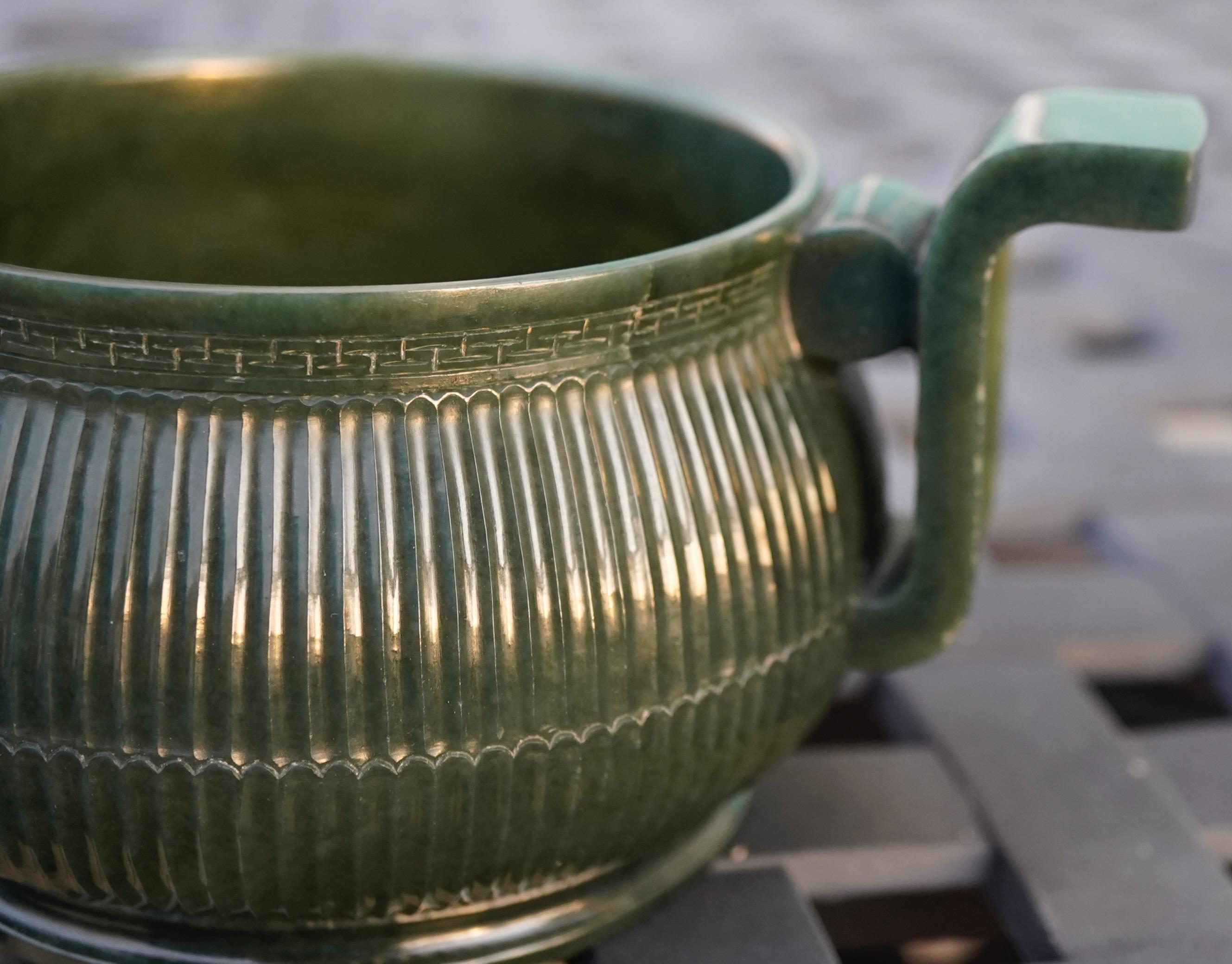 Encensoir et couvercle chinois en Jade Greene & Greene, dynastie Qing en vente 9