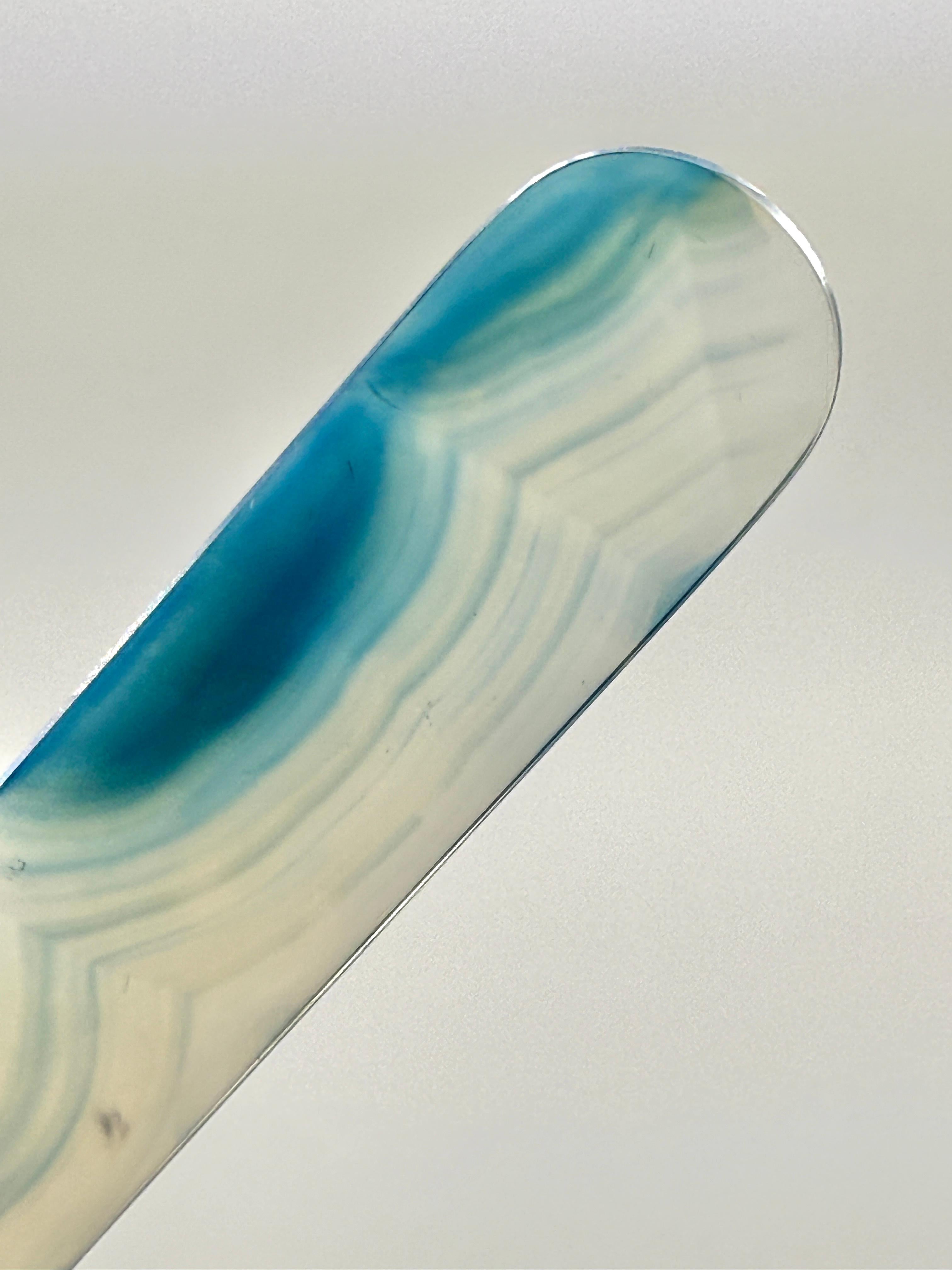 Chinese Spinach Jade and Gold Page Turner with a small Agate Page Turner For Sale 10