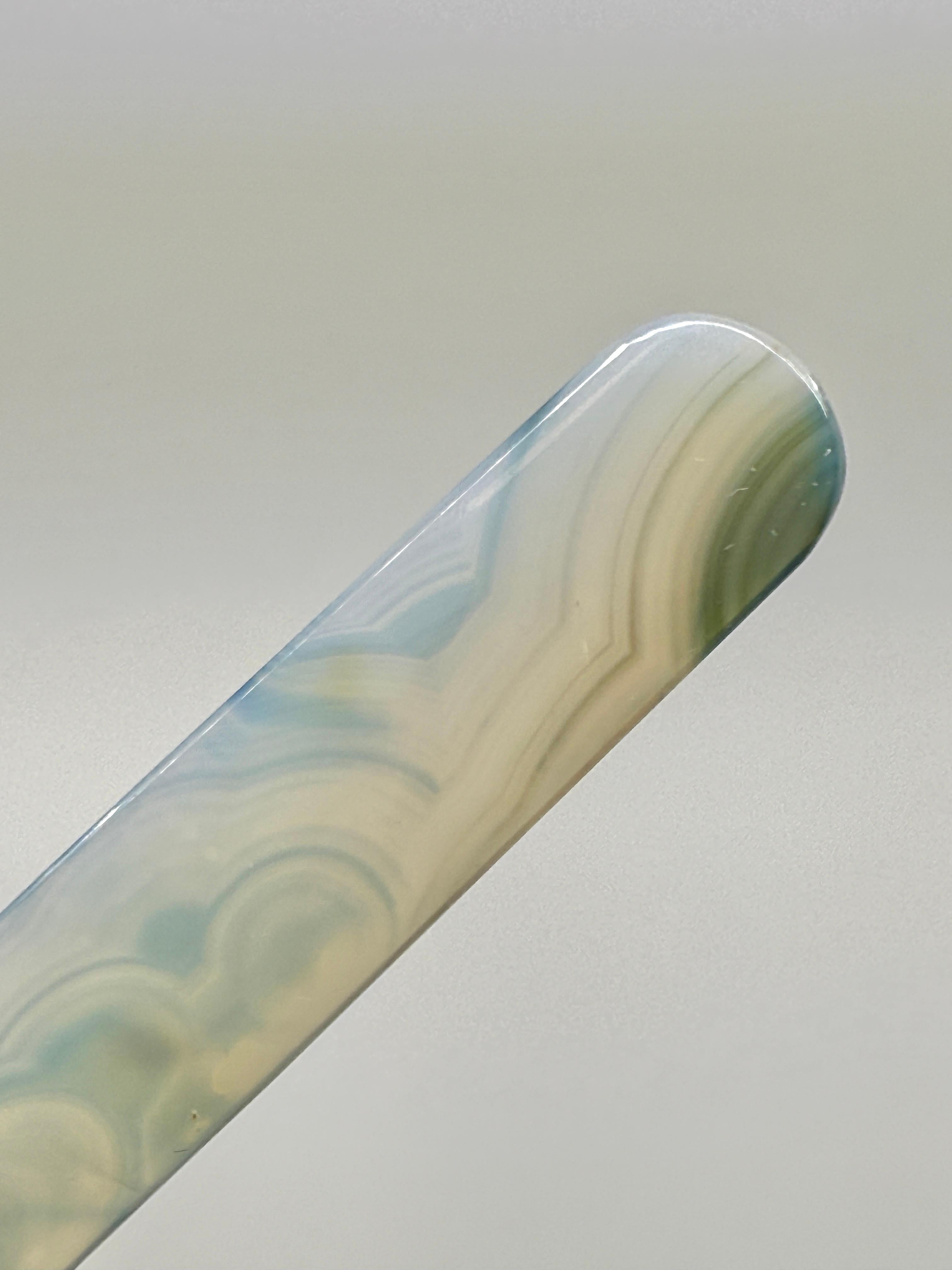 Chinese Spinach Jade and Gold Page Turner with a small Agate Page Turner For Sale 11
