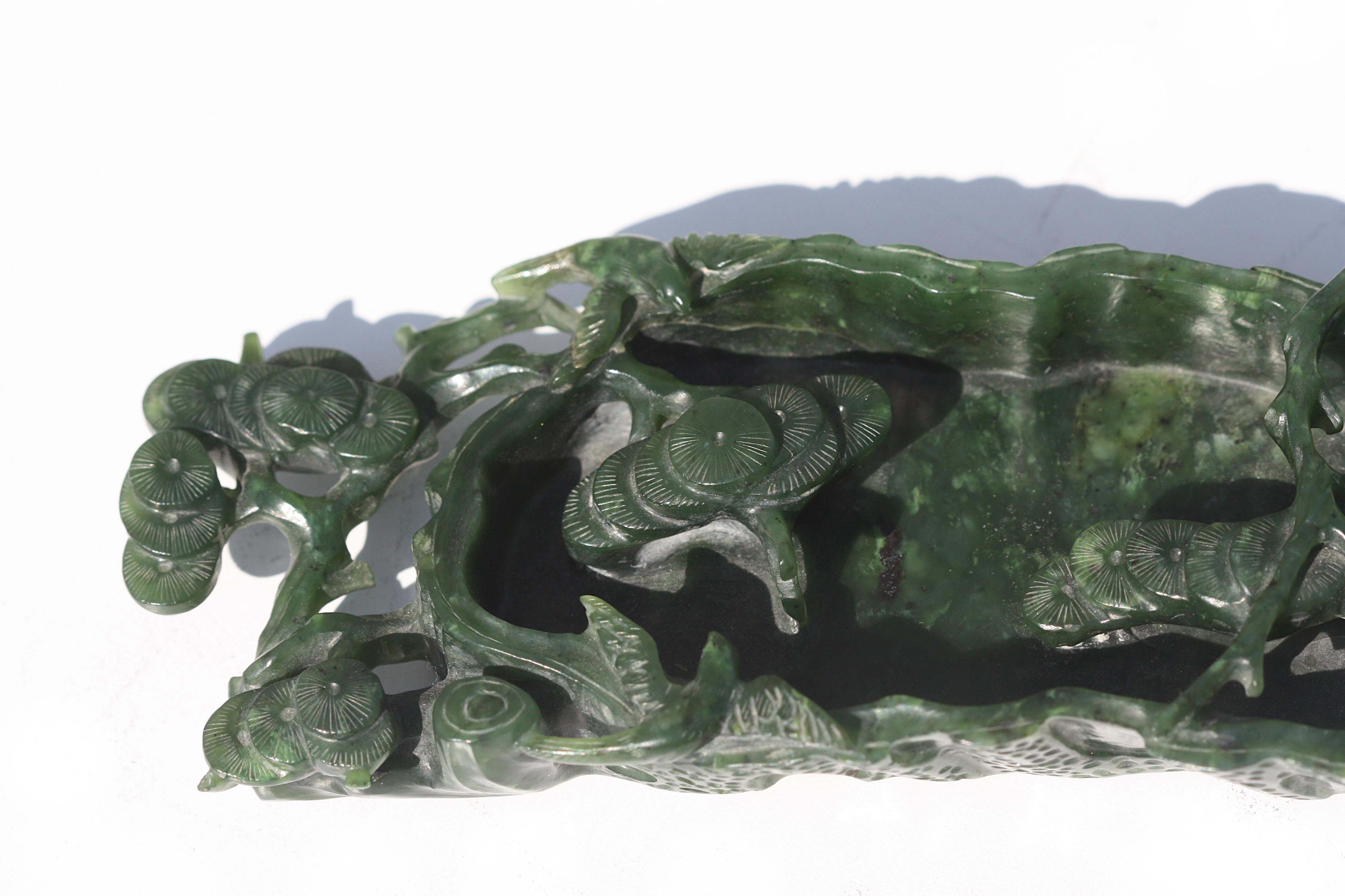 Lave-pinceau chinois en jade épinard Bon état - En vente à West Palm Beach, FL