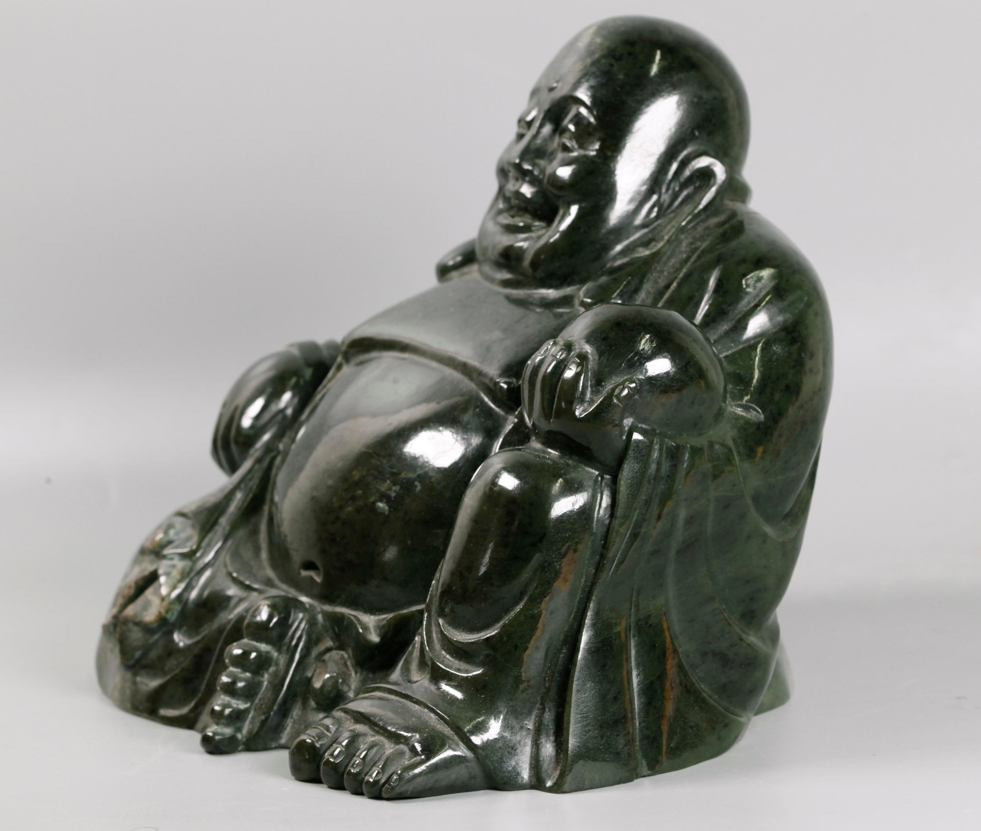 Le Hotai est également connu sous le nom de Bouddha du rire. 