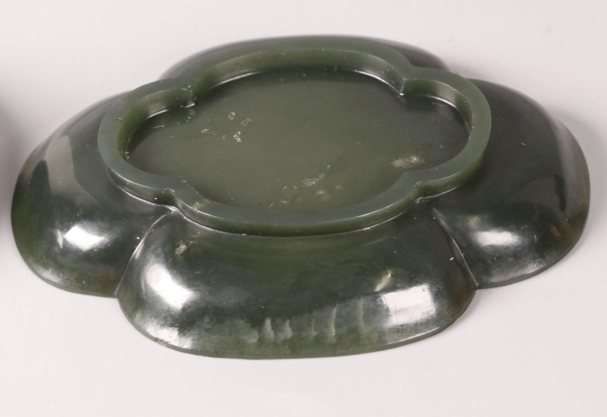 Plato chino de jade y espinacas Chino en venta