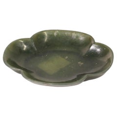 Plato chino de jade y espinacas