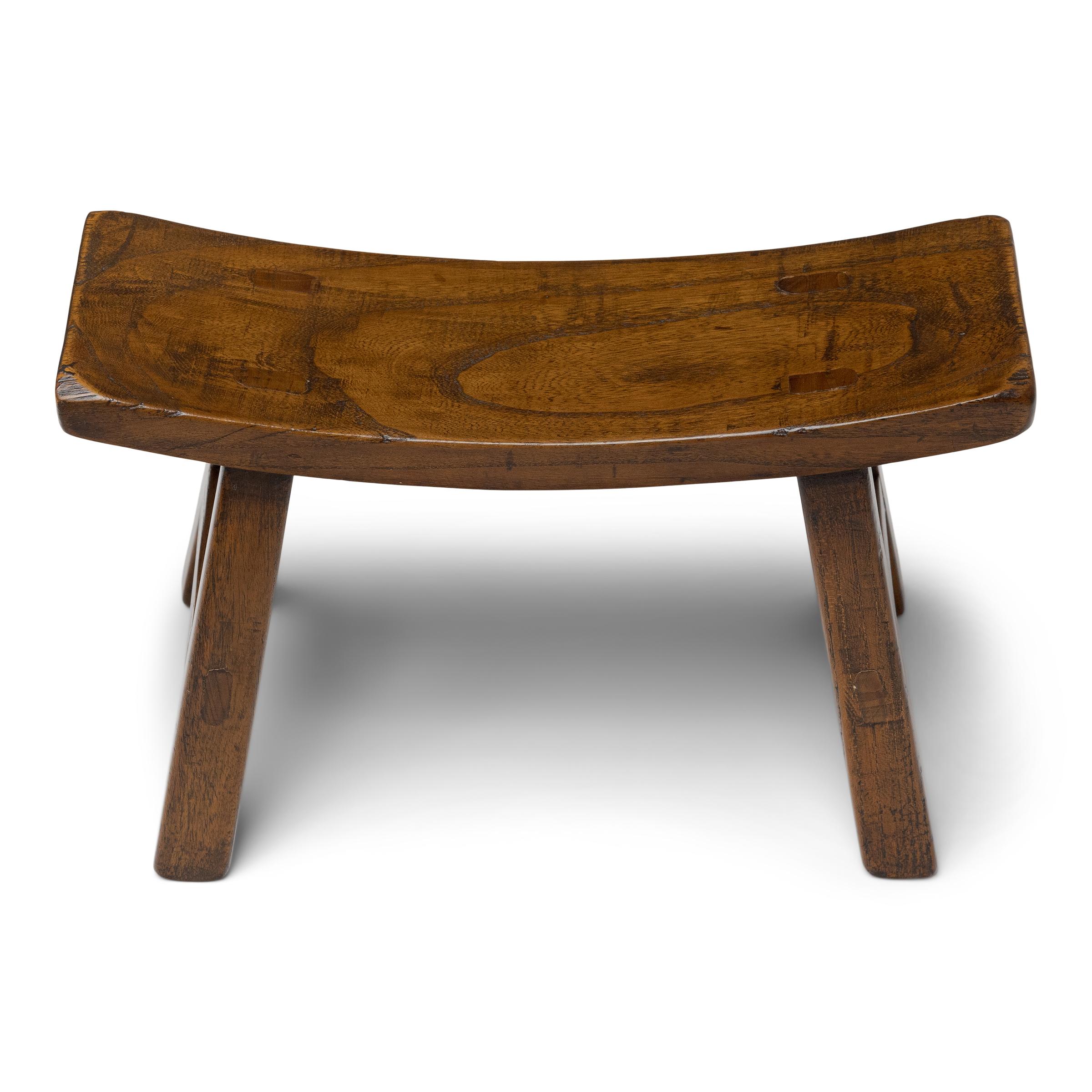 Chinese Splayed Leg Headrest In Good Condition For Sale In Chicago, IL