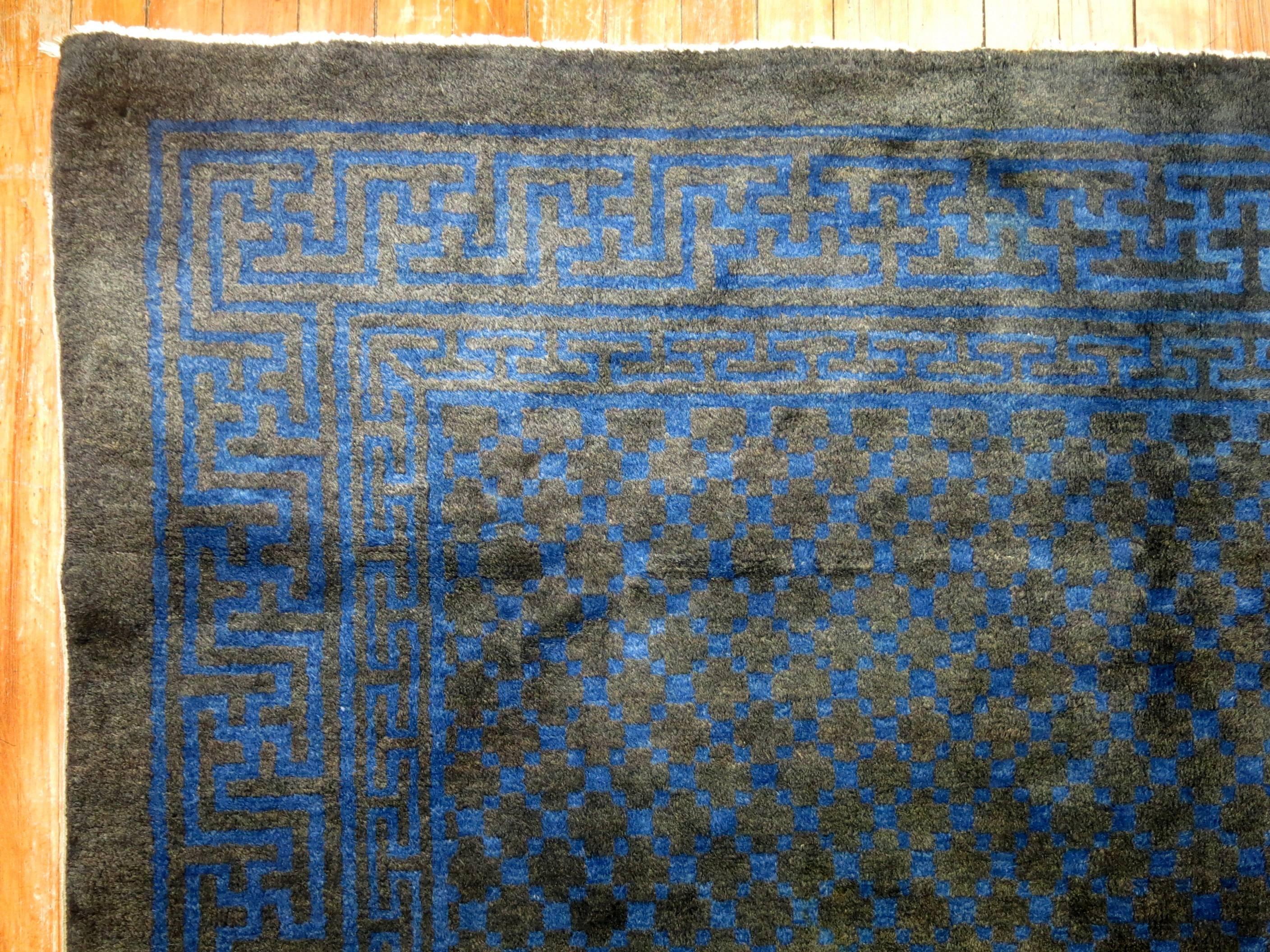 Chinesischer quadratischer Peking-Teppich (Moderne der Mitte des Jahrhunderts) im Angebot
