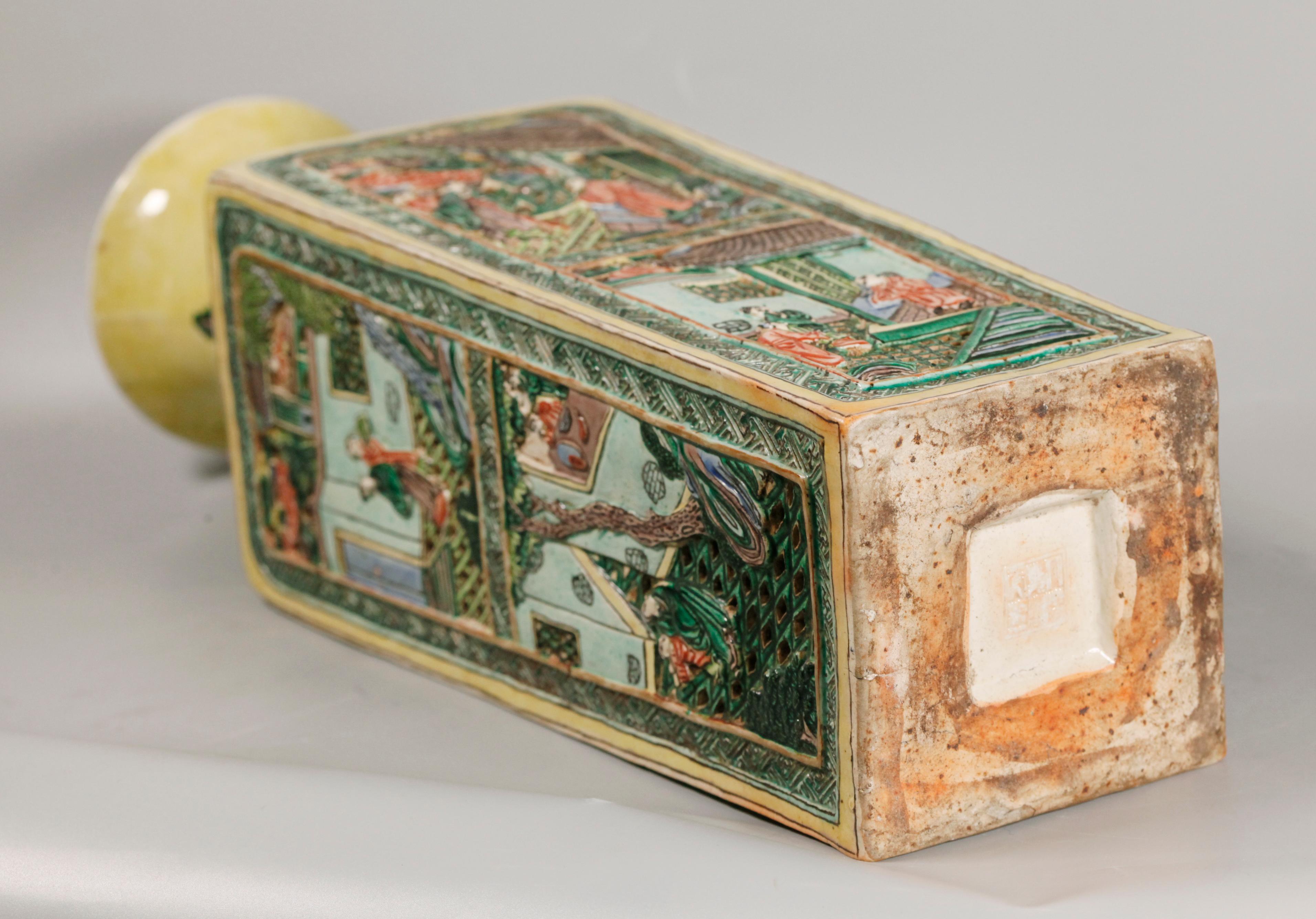 19th Century Chinese square shaped porcelain vase, 19th c. For Sale