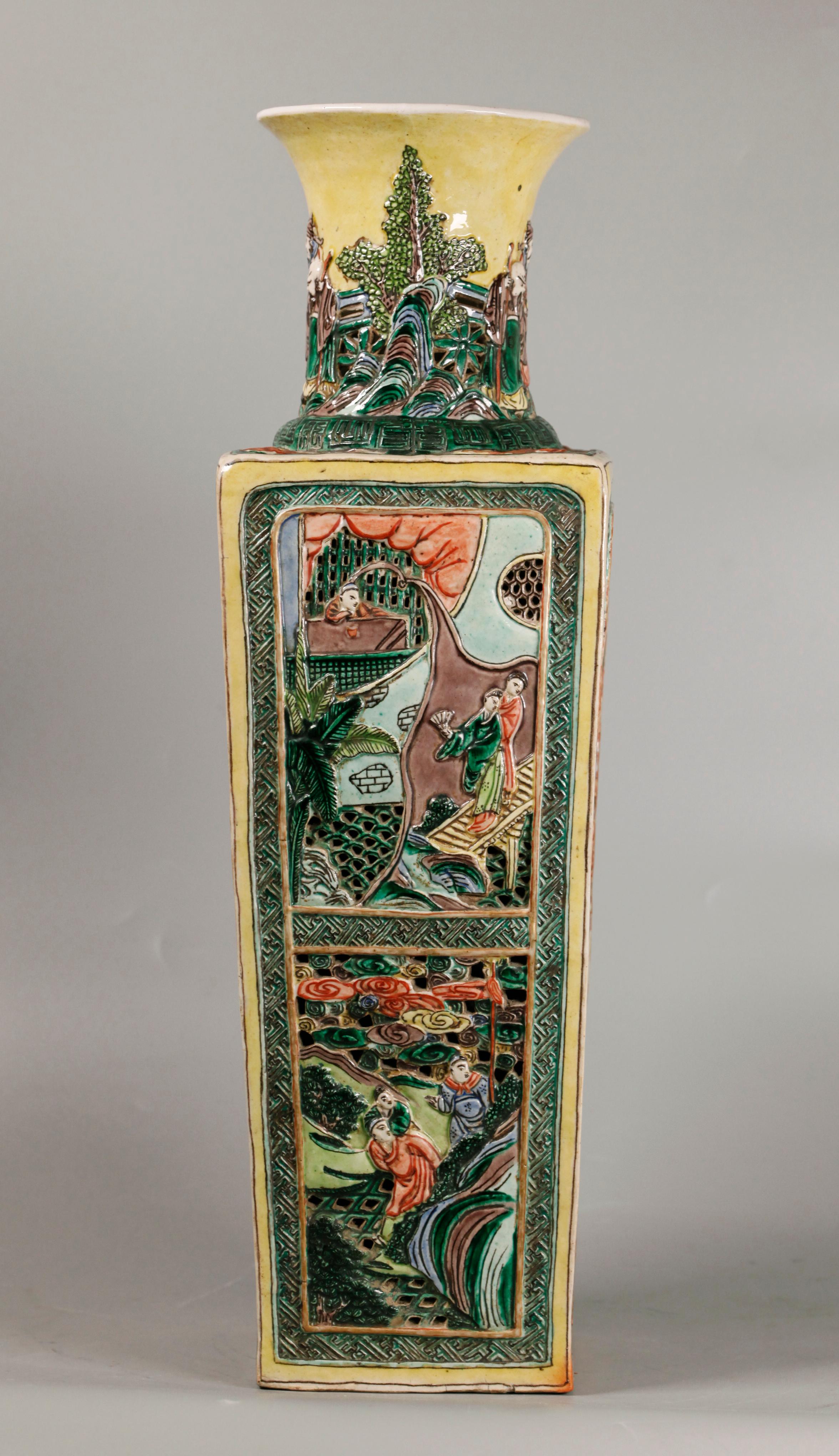 Porcelain Chinese square shaped porcelain vase, 19th c. For Sale
