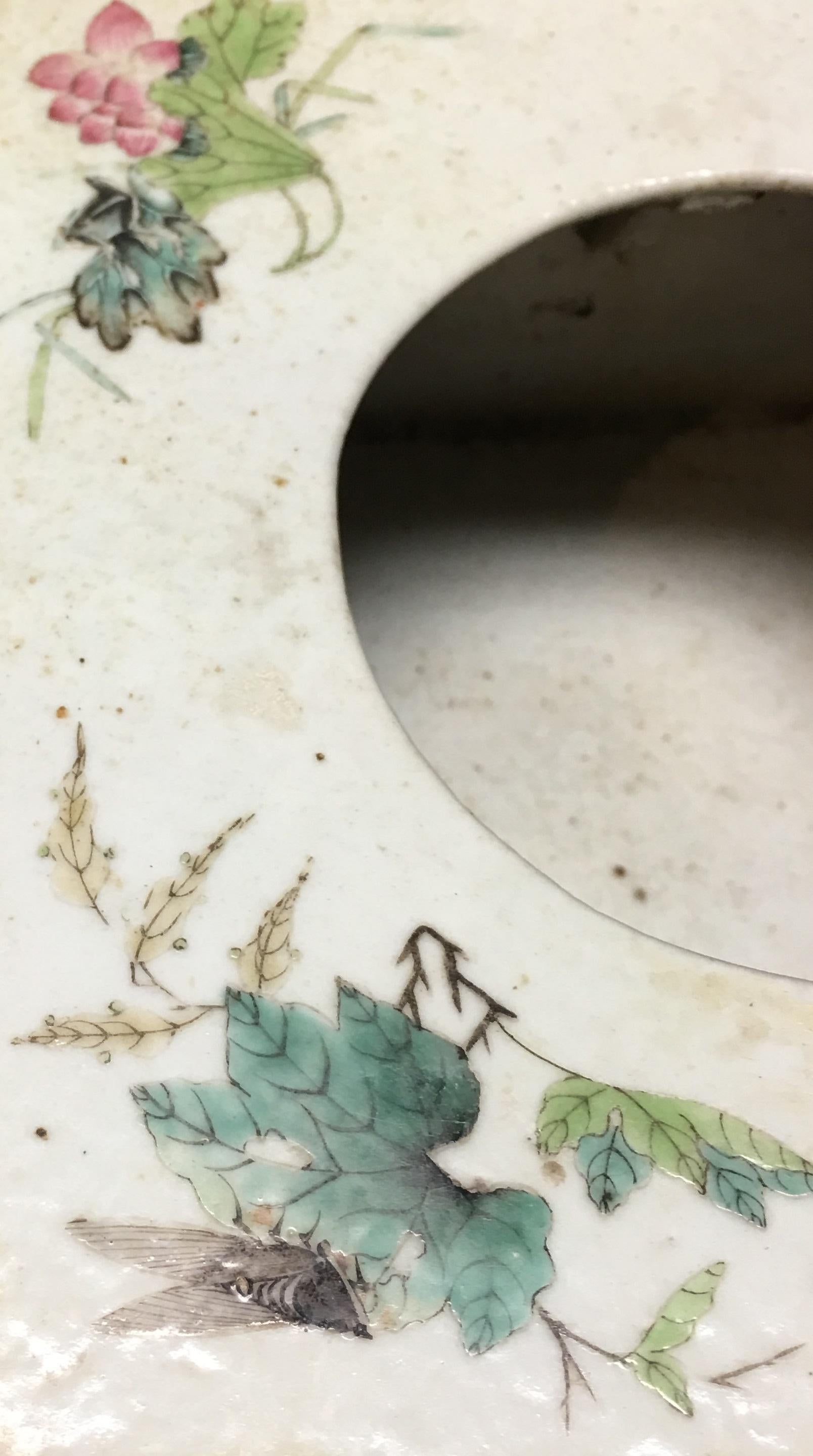 Vaso cinese di forma quadrata in porcellana, XIX secolo. in vendita 3
