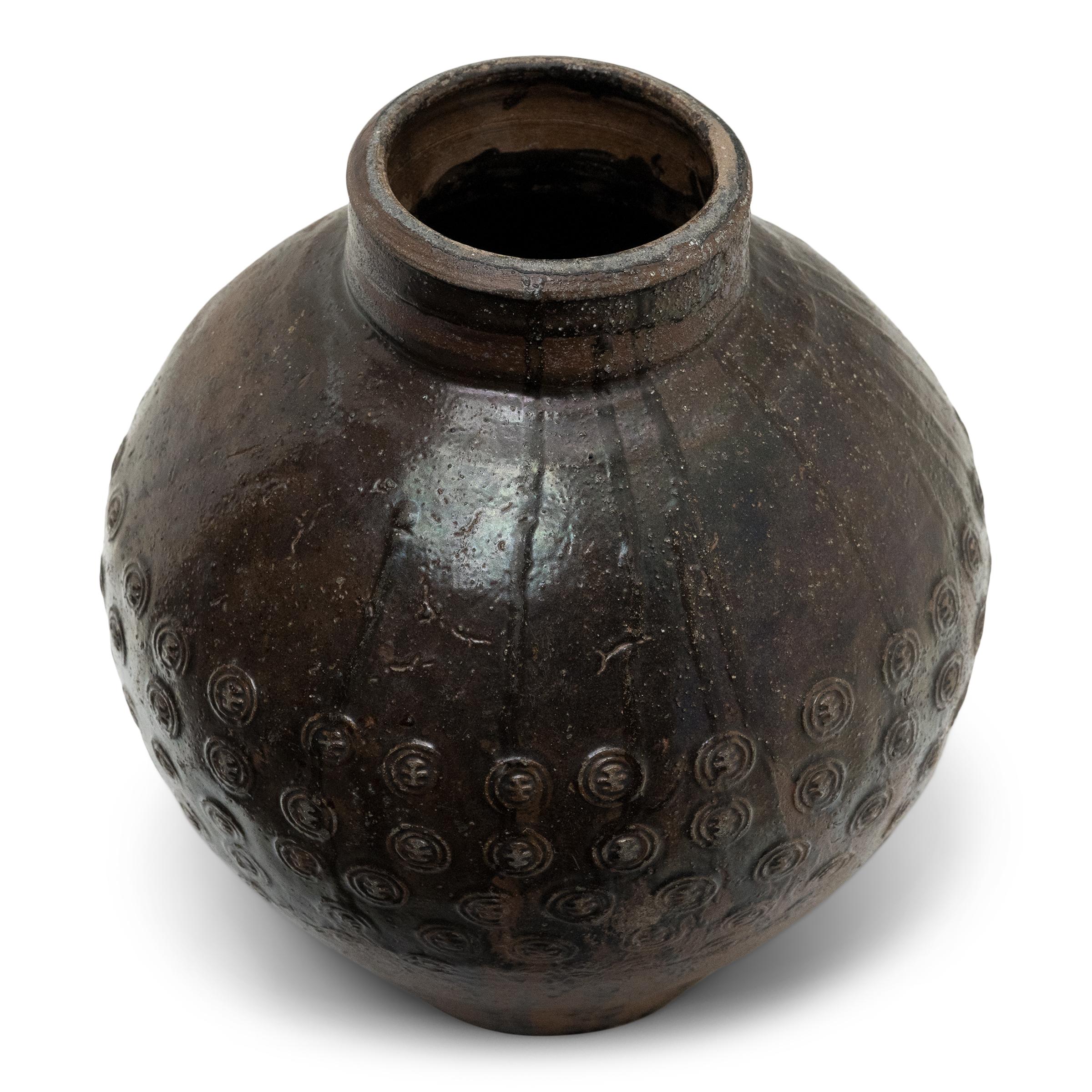 Primitivo Vaso da vino cinese dello Yunnan con timbro, 1800 ca. in vendita