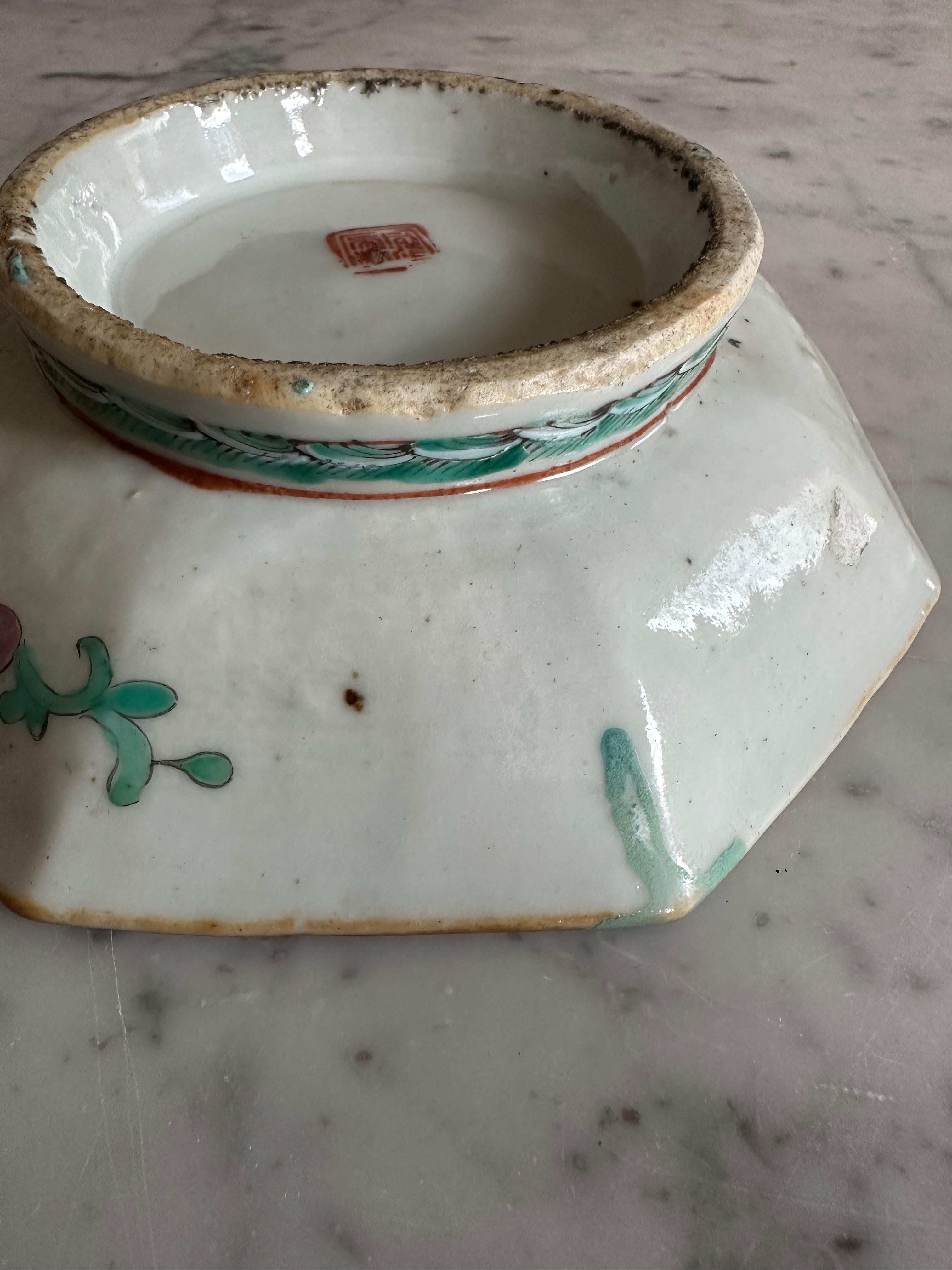 Chinese standing bowl, turquoise with peaches, late Qing Dynasty For Sale 8