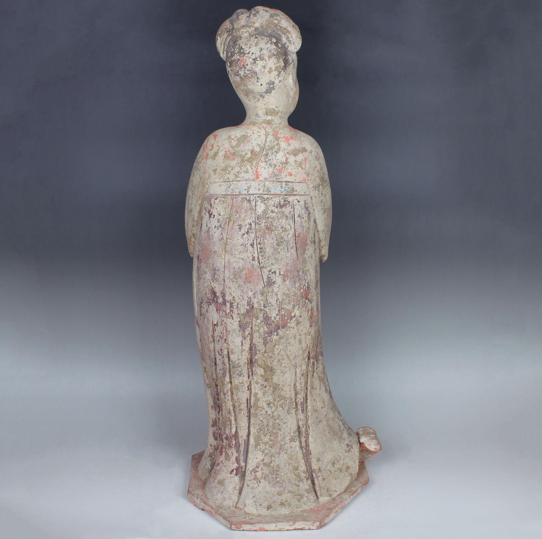 Chinese statuette of a Fat Lady For Sale 1