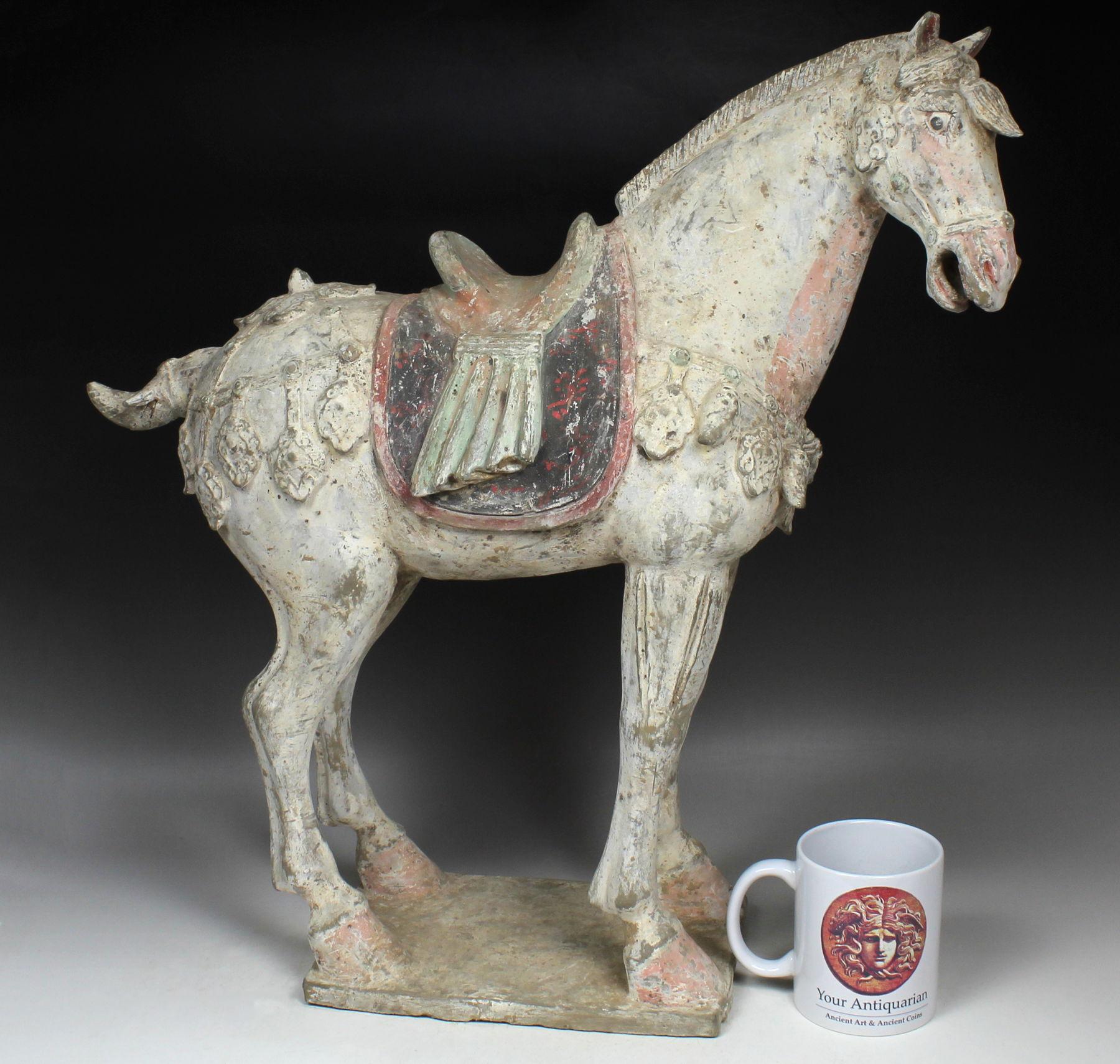 Chinese statuette of a horse In Good Condition For Sale In EL CAMPELLO, ES
