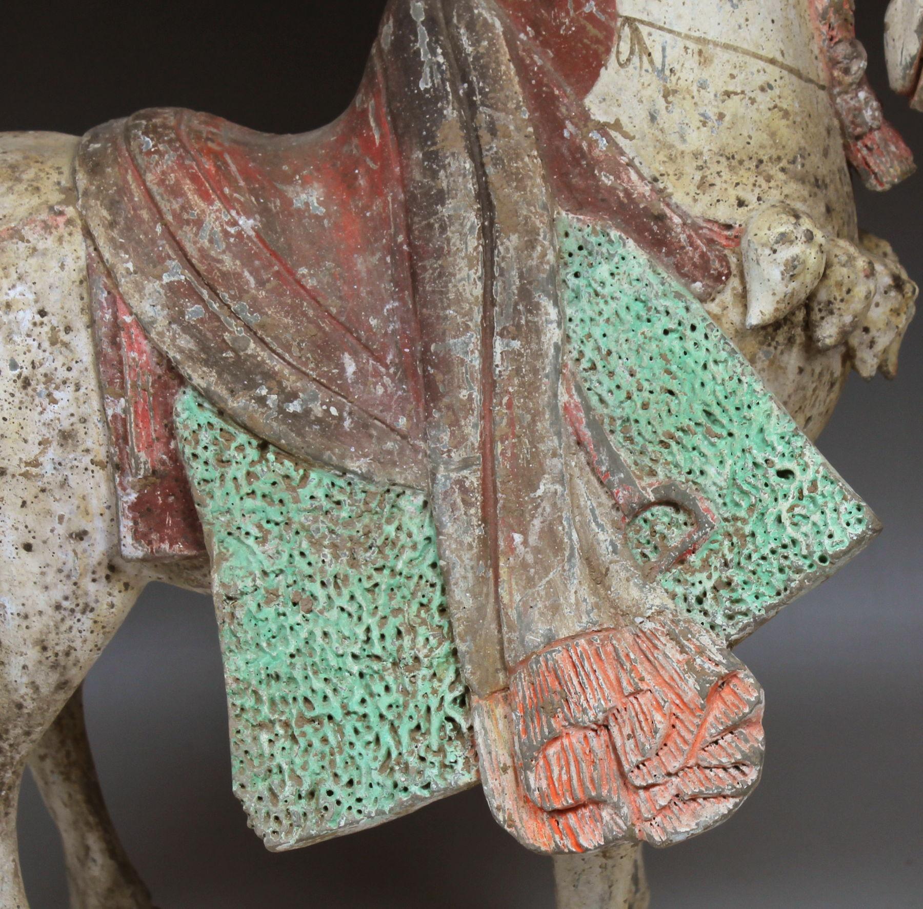 18th Century and Earlier Chinese statuette of a horse For Sale