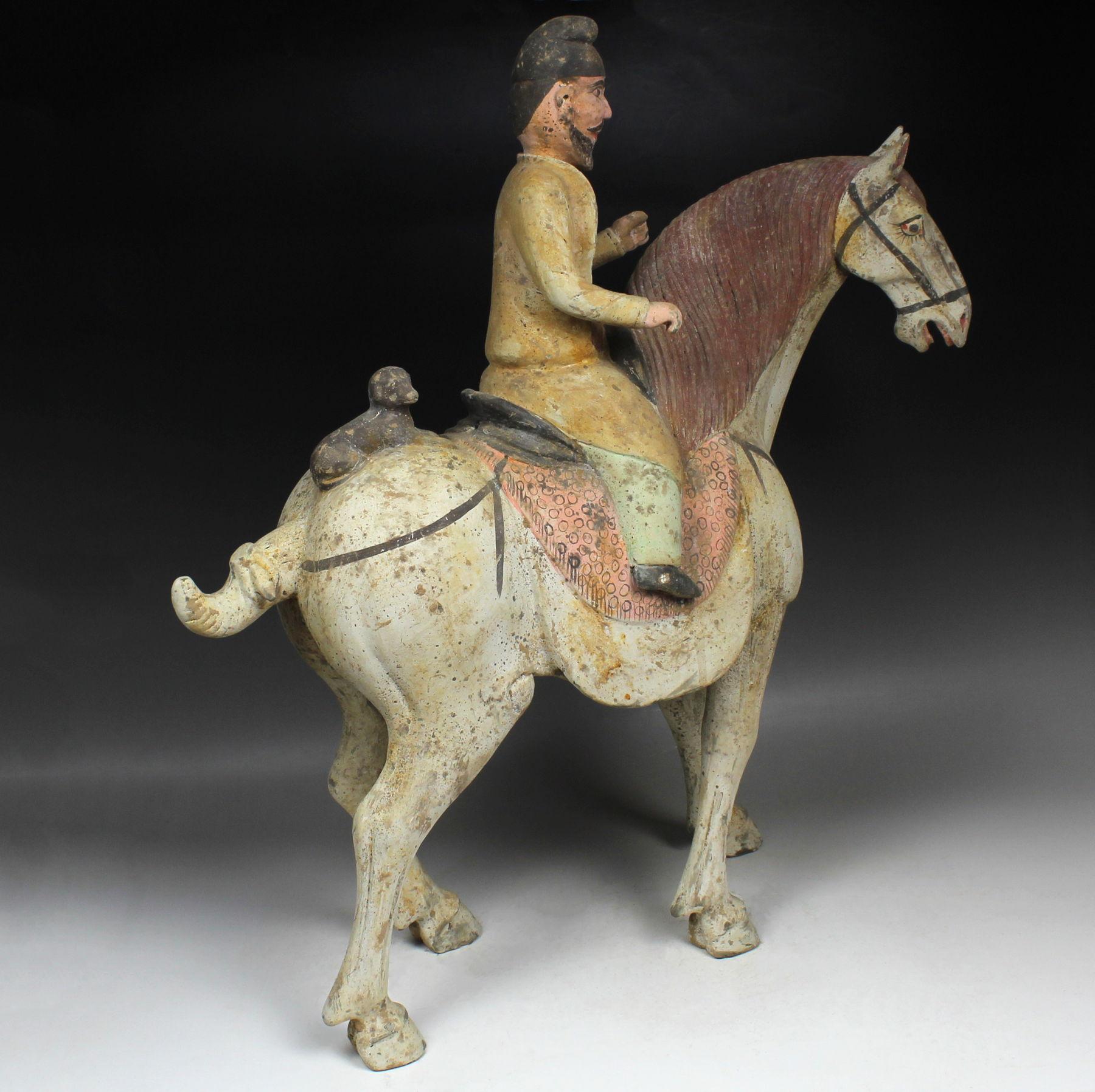 Chinesische Statuette eines sogdianischen Reiters im Angebot 3