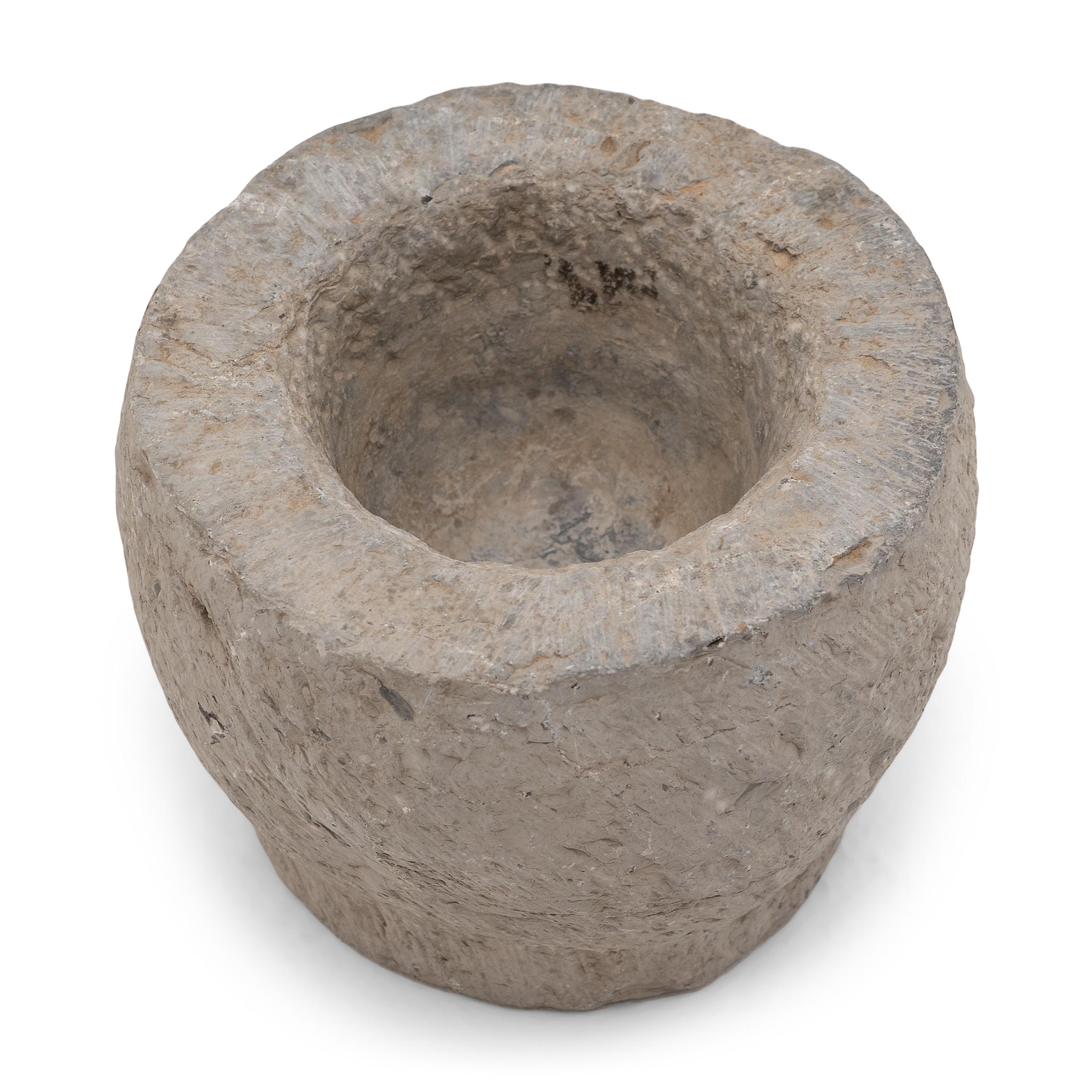 Chinesischer Stein-Keramik-Mortar aus Stein, um 1800 (Rustikal) im Angebot