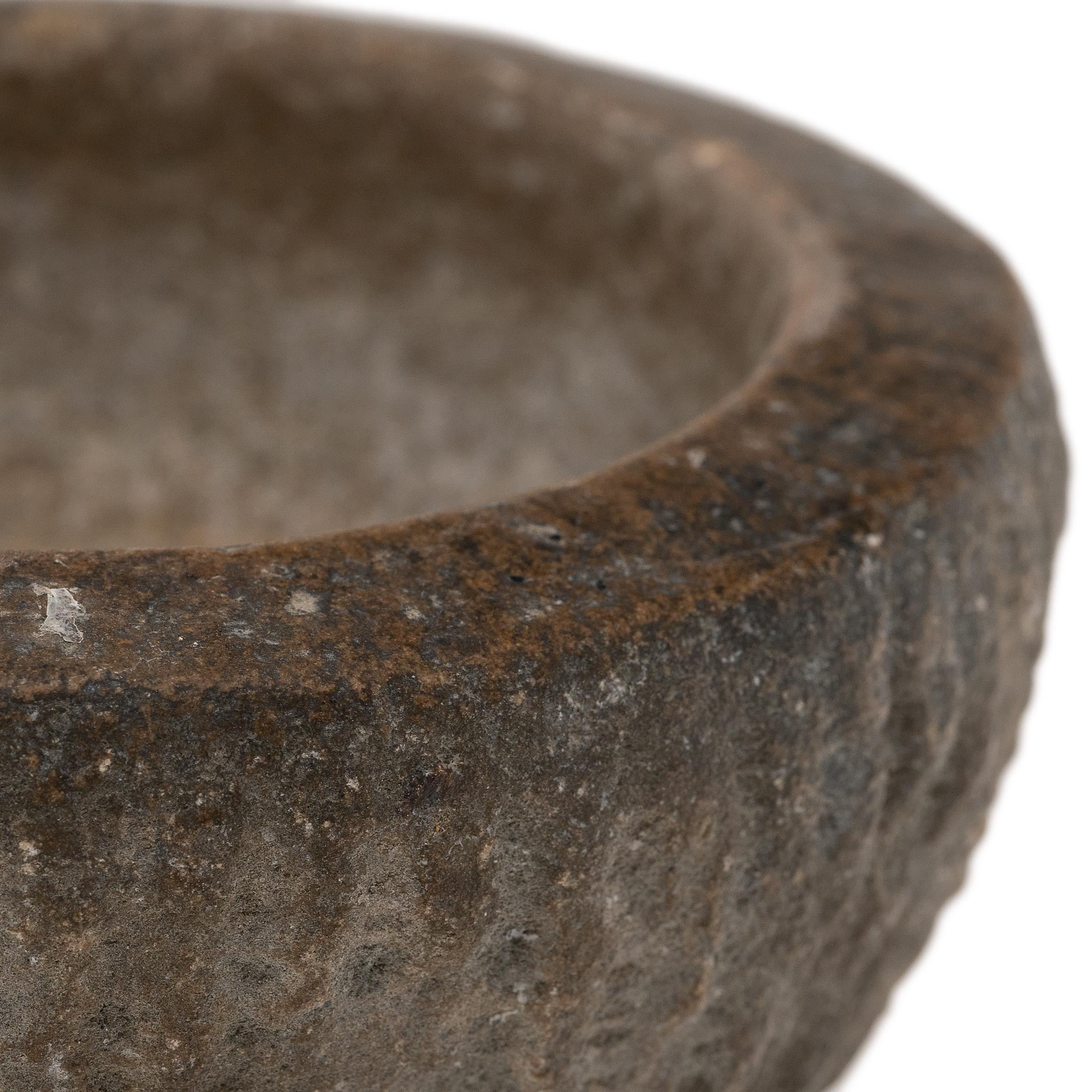 Chinesischer Stein-Keramik-Mortar aus Stein, um 1800 (Handgeschnitzt) im Angebot