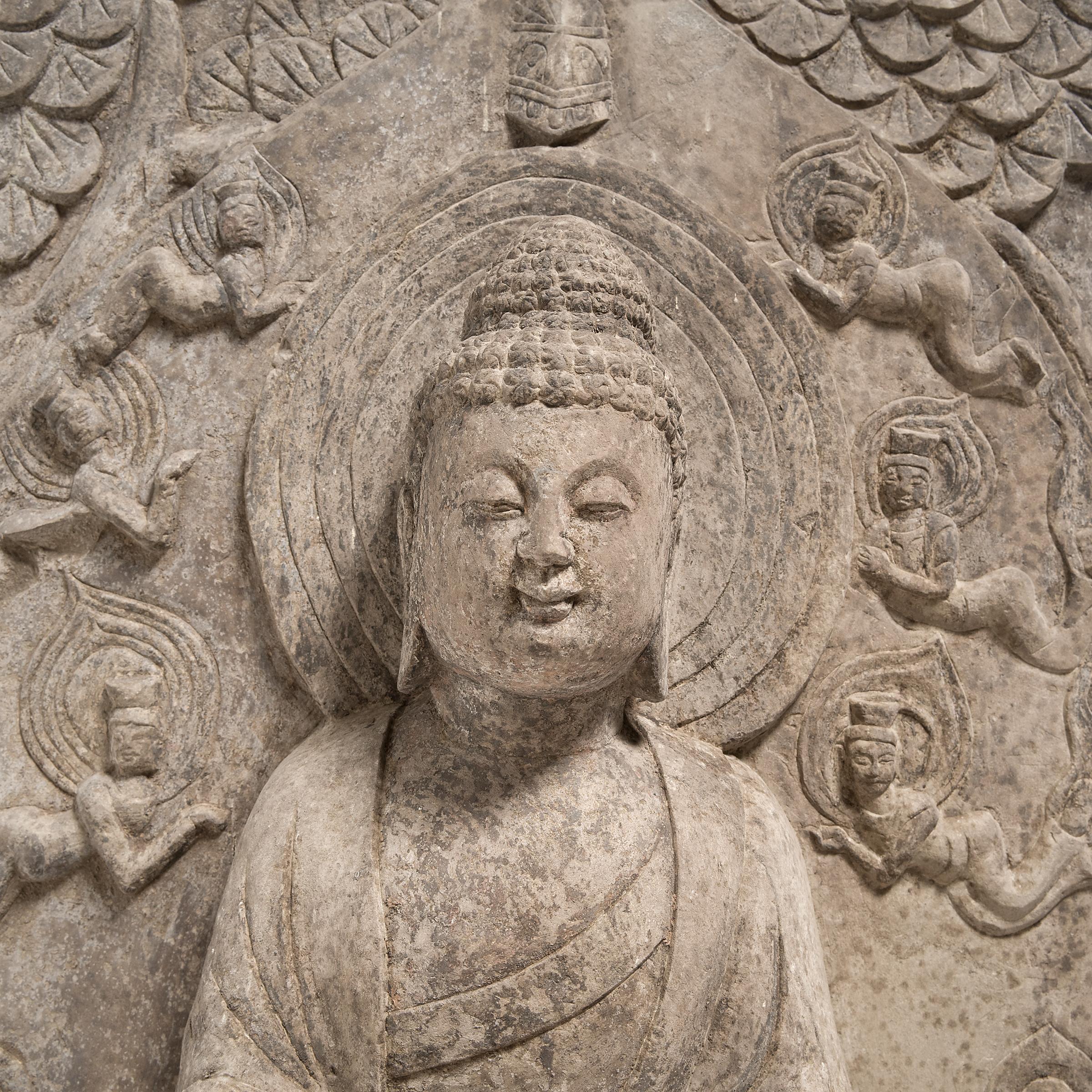 XIXe siècle Stele de Bouddha Shakyamuni assis en pierre chinoise, vers 1850 en vente