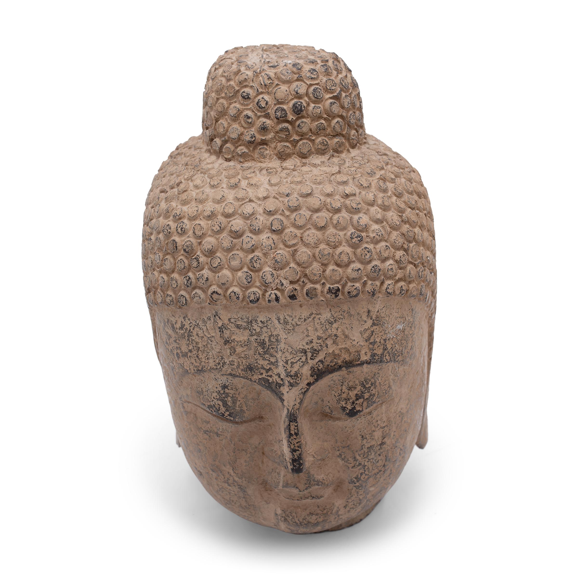 Chinesischer Buddha-Kopf aus Stein mit Shakyamuni-Muster im Zustand „Gut“ im Angebot in Chicago, IL