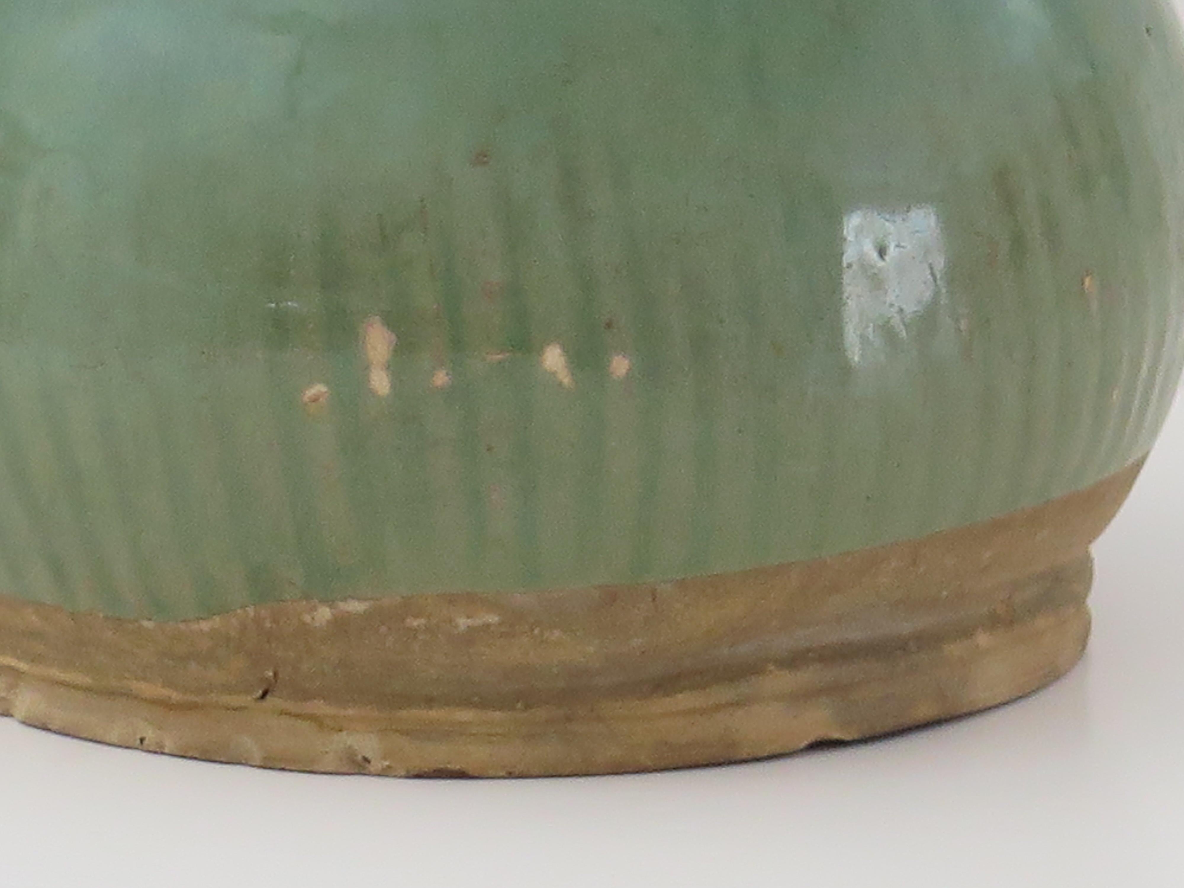 Chinese Stoneware Jar Celadon fluted detail, Ming Dynasty 14th to 16th Century For Sale 7