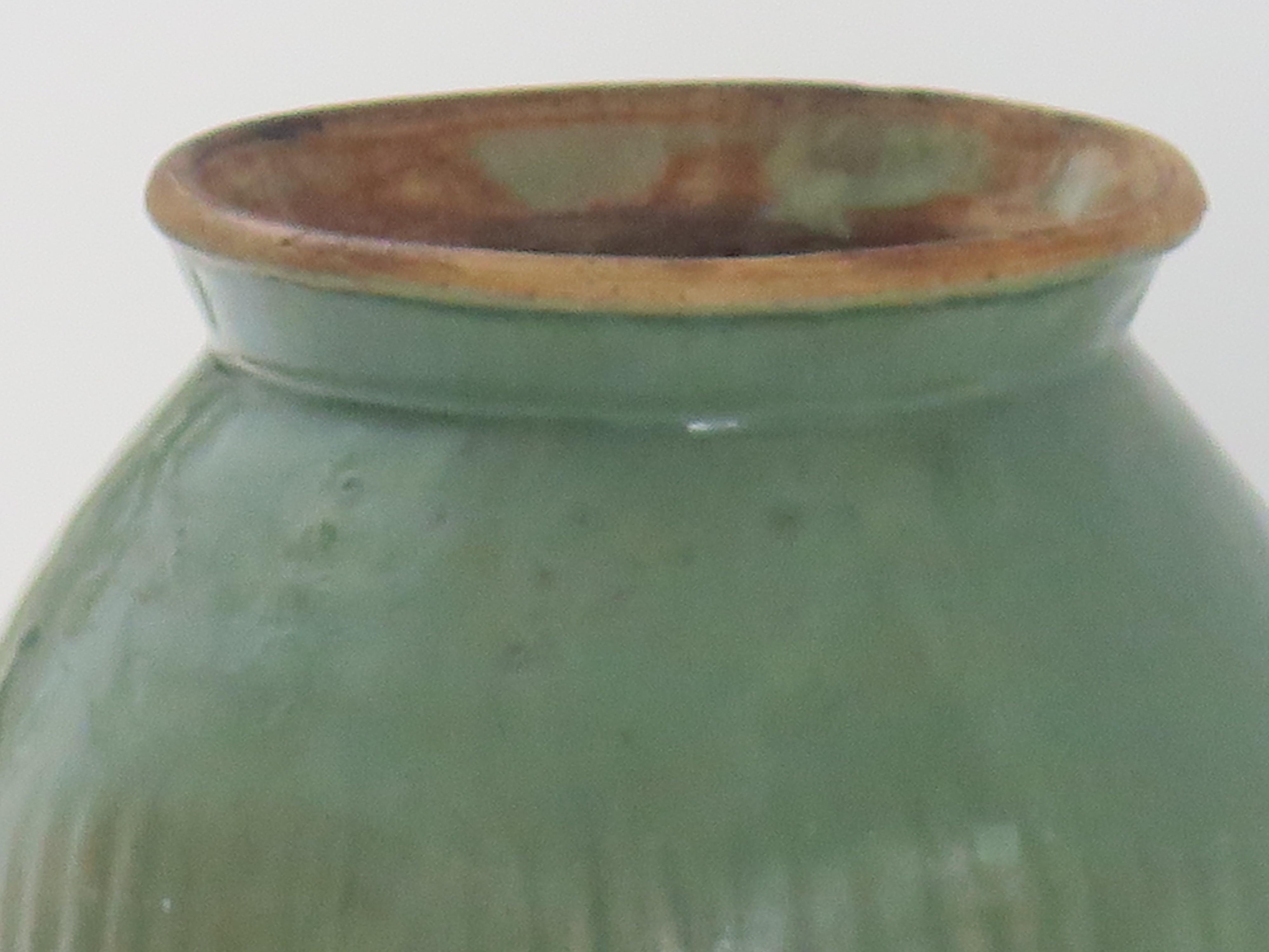Chinese Stoneware Jar Celadon fluted detail, Ming Dynasty 14th to 16th Century For Sale 4