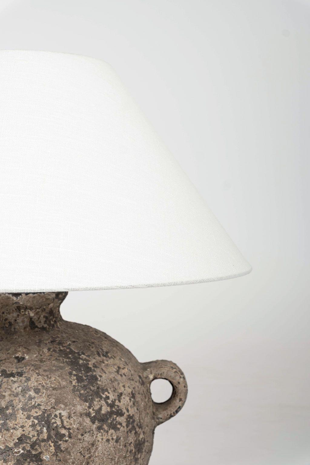 Chinesische Kruglampe mit Leinenschirm (amerikanisch) im Angebot