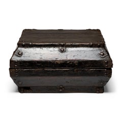 Chinese Studded Lacquer Snack Box, c. 1820