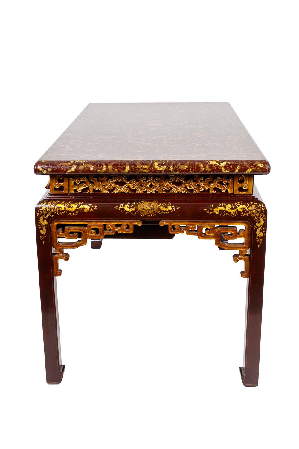 Chinoiserie Chinese Style Desk in Lacquered Wood, circa 1900