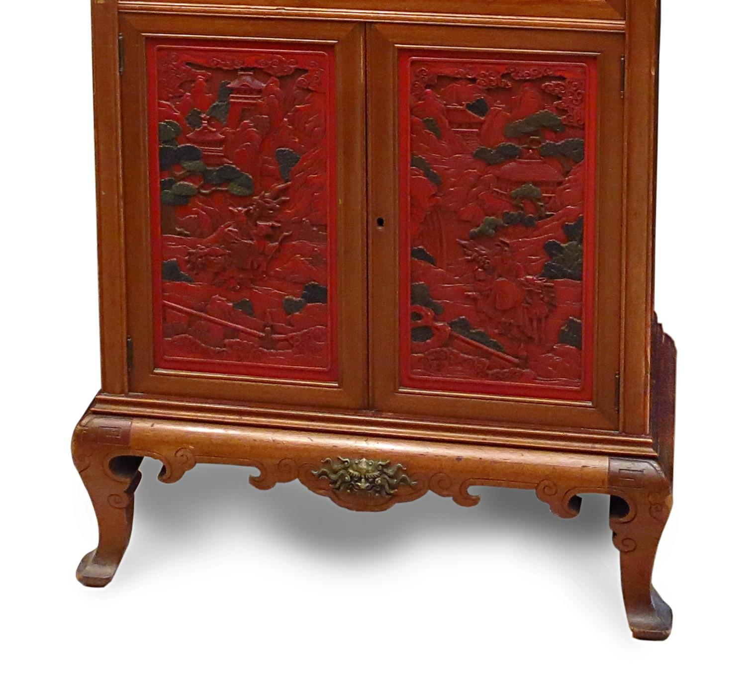 French Chinese-Style Mahogany and Beijing Lacquer Display Case, End of 19th Century For Sale