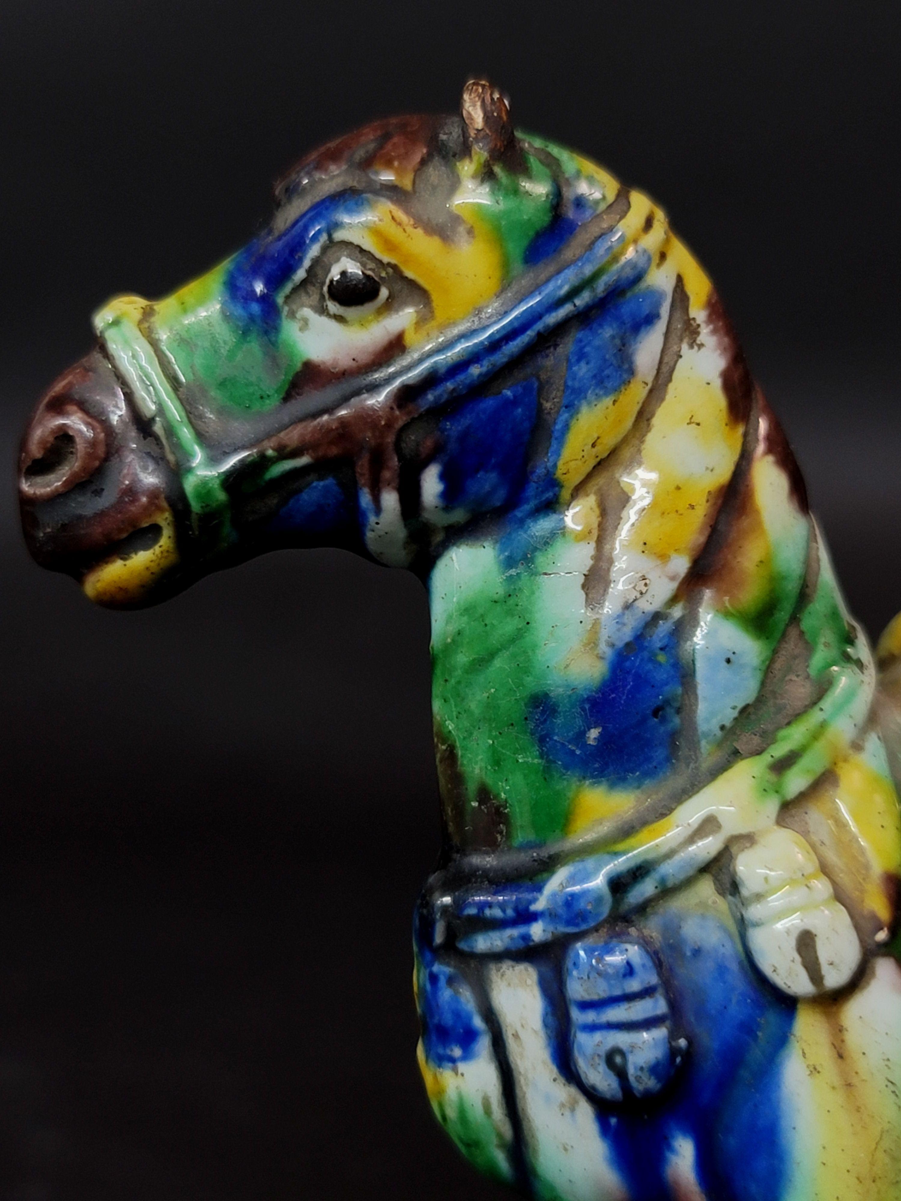Chinese Su Sanci Glazed Horse Figure, Kangxi Period, 18th Century For Sale 5