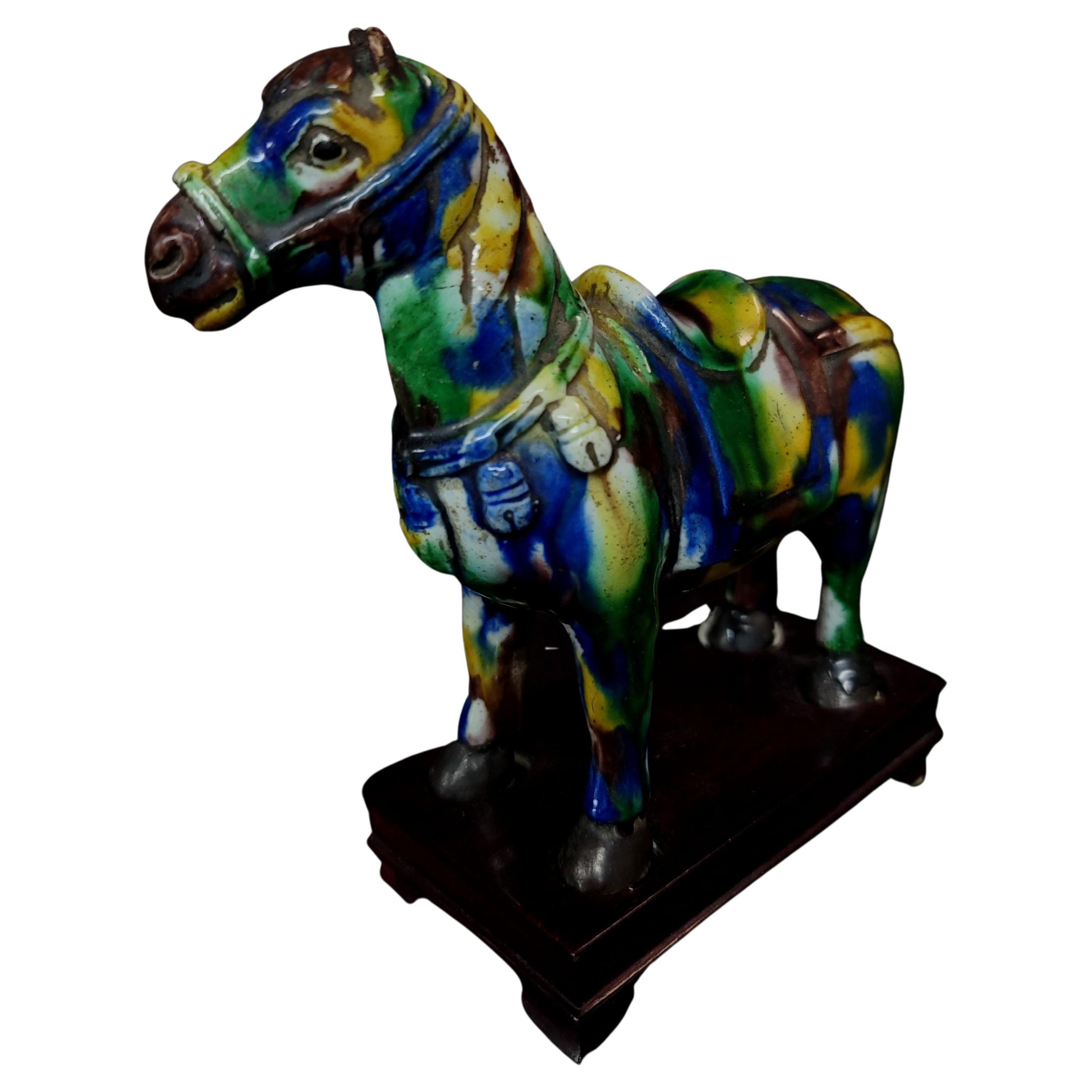 Chinese Su Sanci Glazed Horse Figure, Kangxi Period, 18th Century For Sale