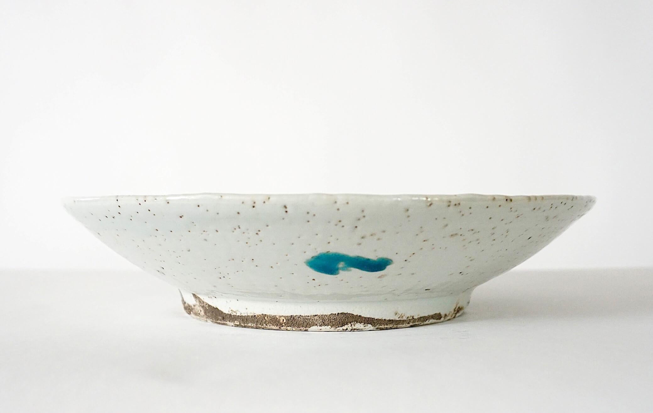Chinese Ming Dynasty 'Swatow' Polychrome-Enamelled Shallow Bowl, circa 1600 For Sale 5