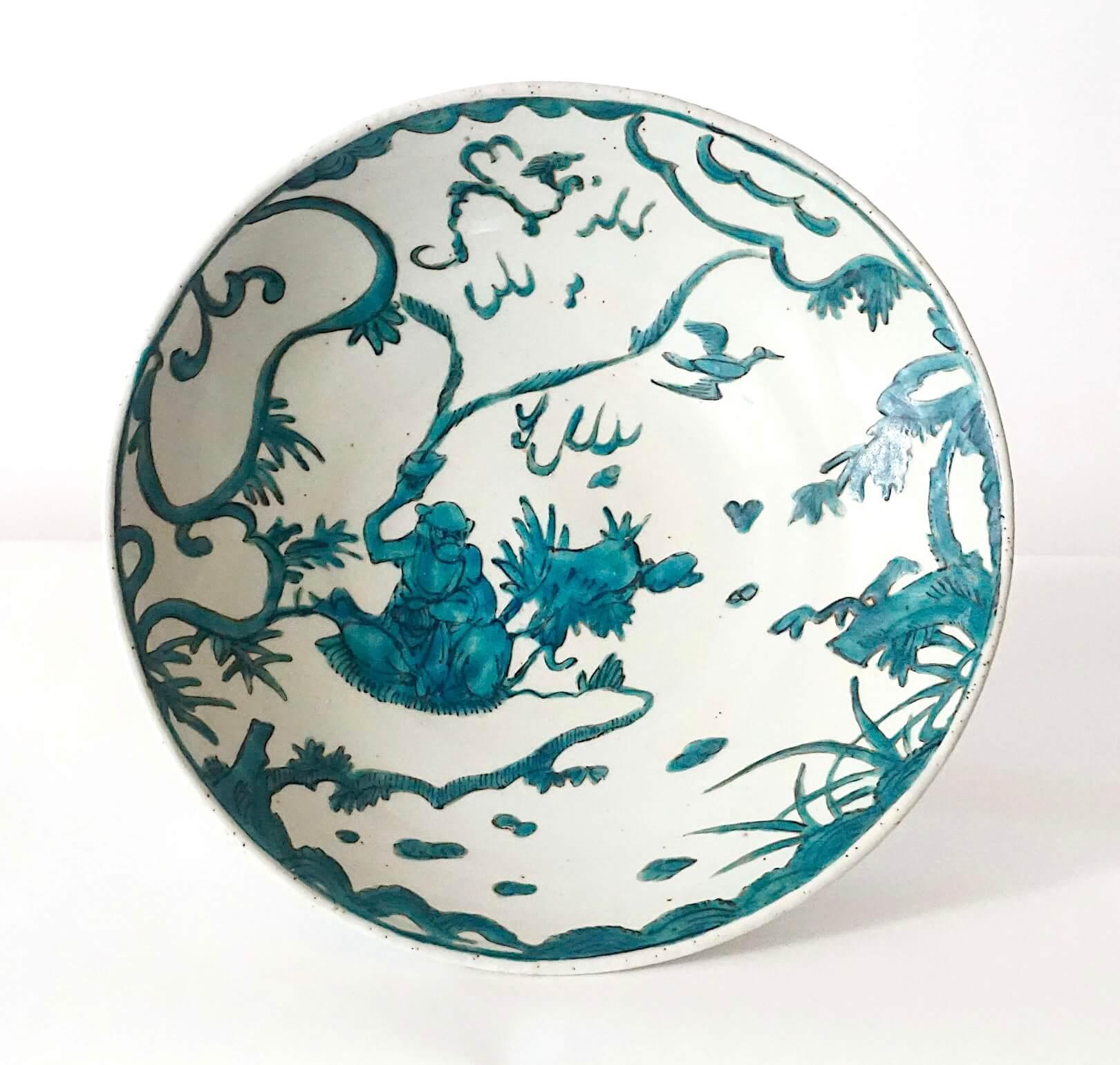 Pottery Chinese Ming Dynasty 'Swatow' Polychrome-Enamelled Shallow Bowl, circa 1600 For Sale