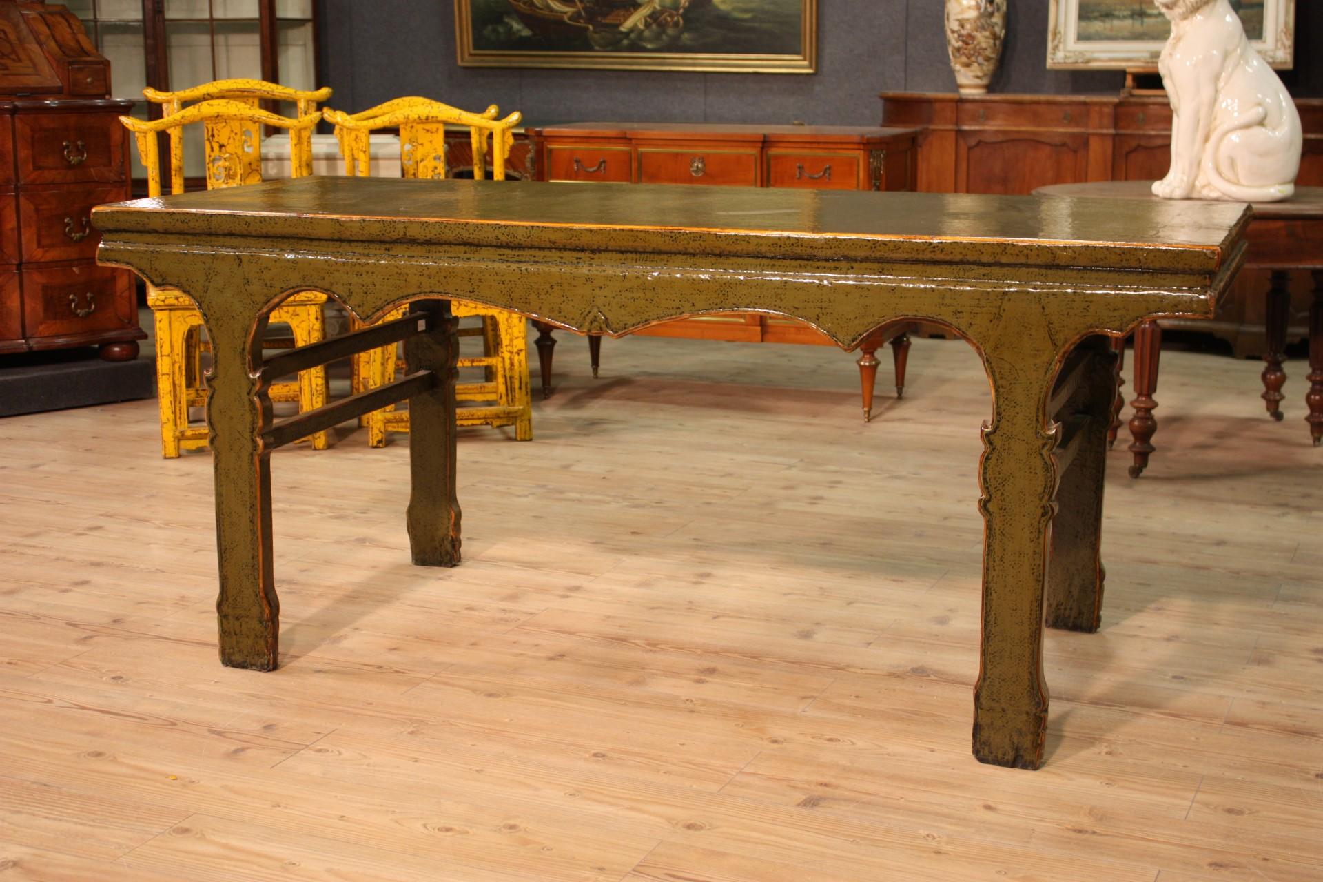 Chinese Table in Lacquered Wood, 20th Century For Sale 15