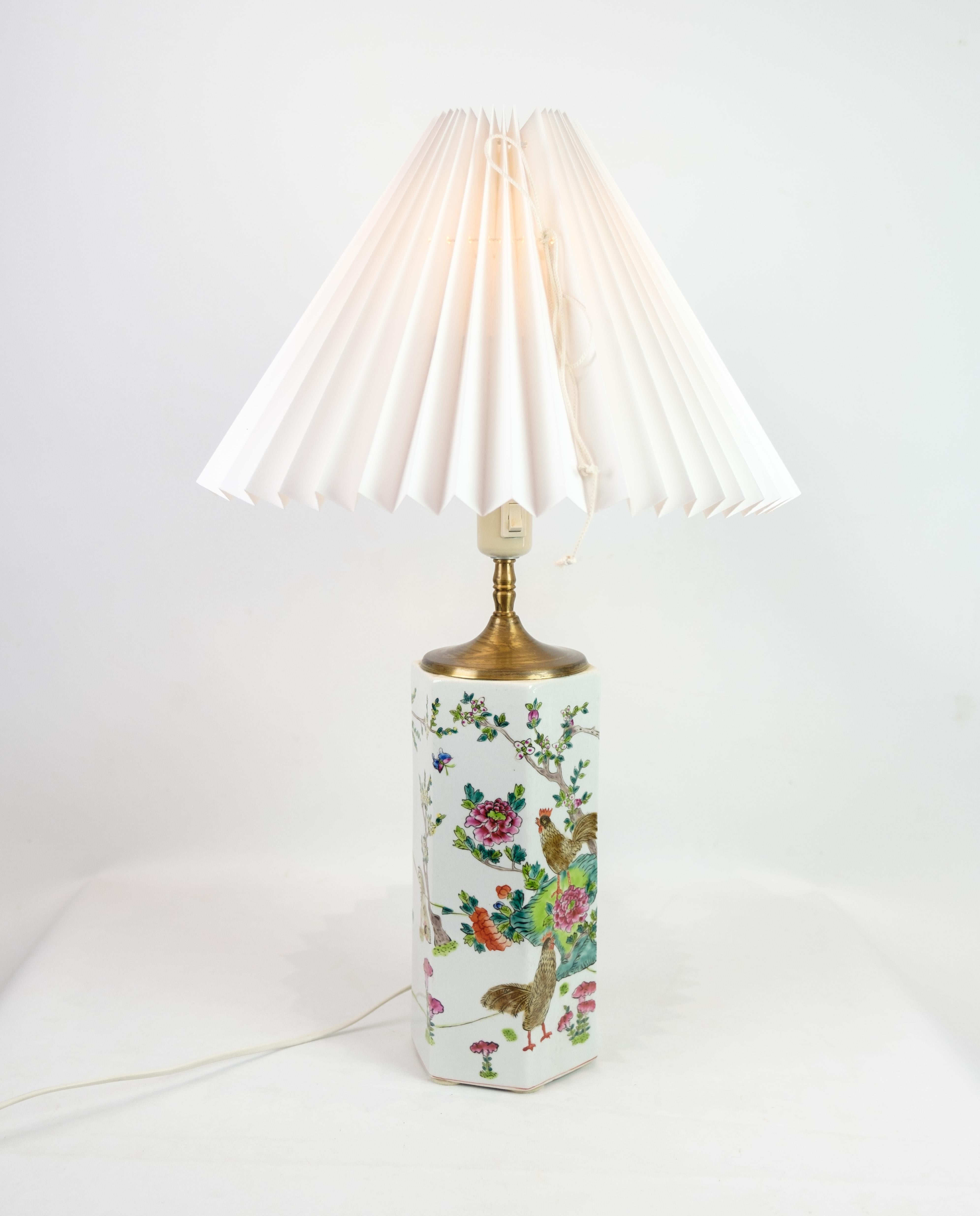 Chinese Table Lamp Made In Porcelain With White Shade From 1920s For Sale 8