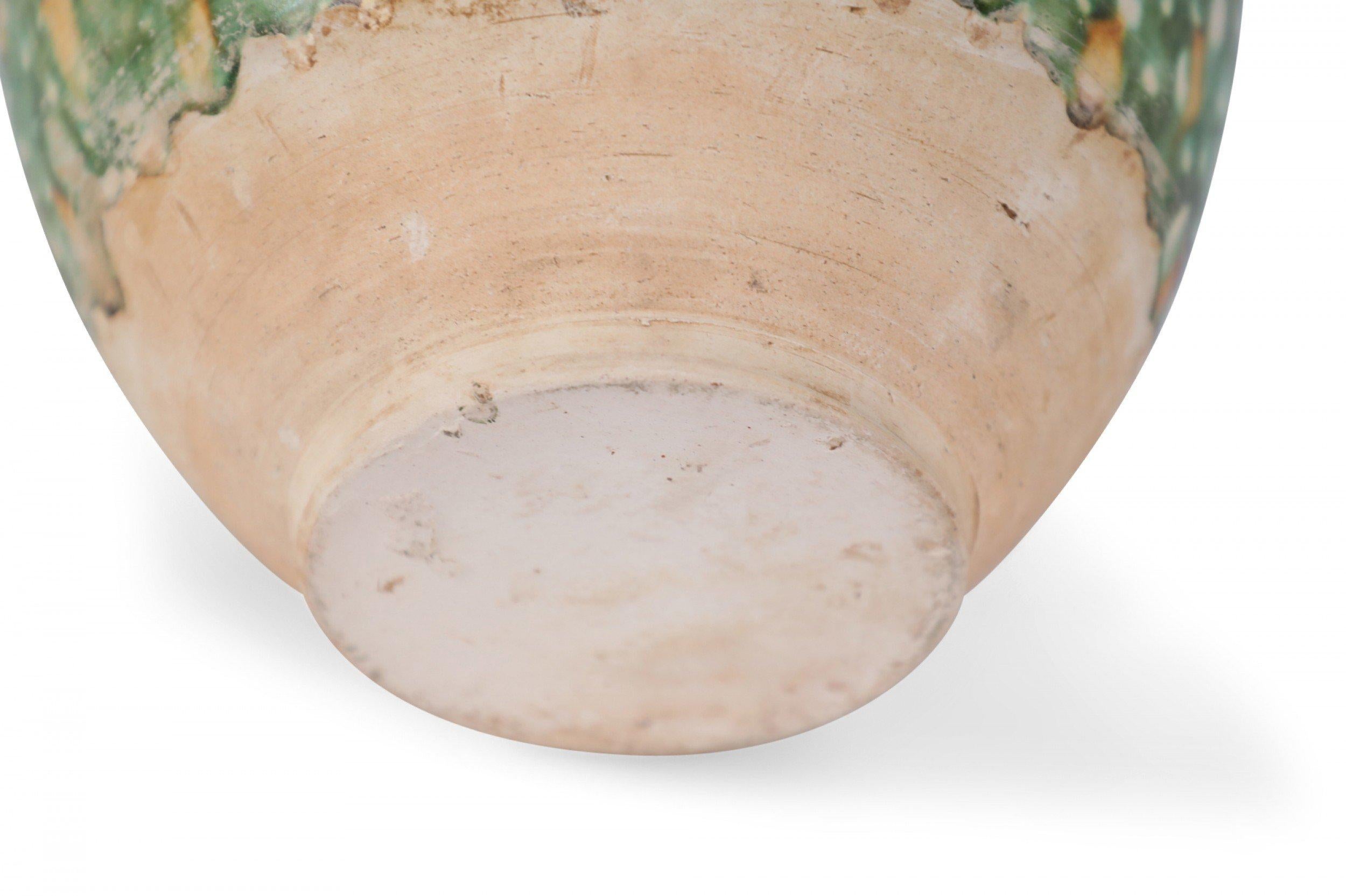 Vaso in porcellana smaltata cinese in stile Tang Dynasty Sancai in vendita 4