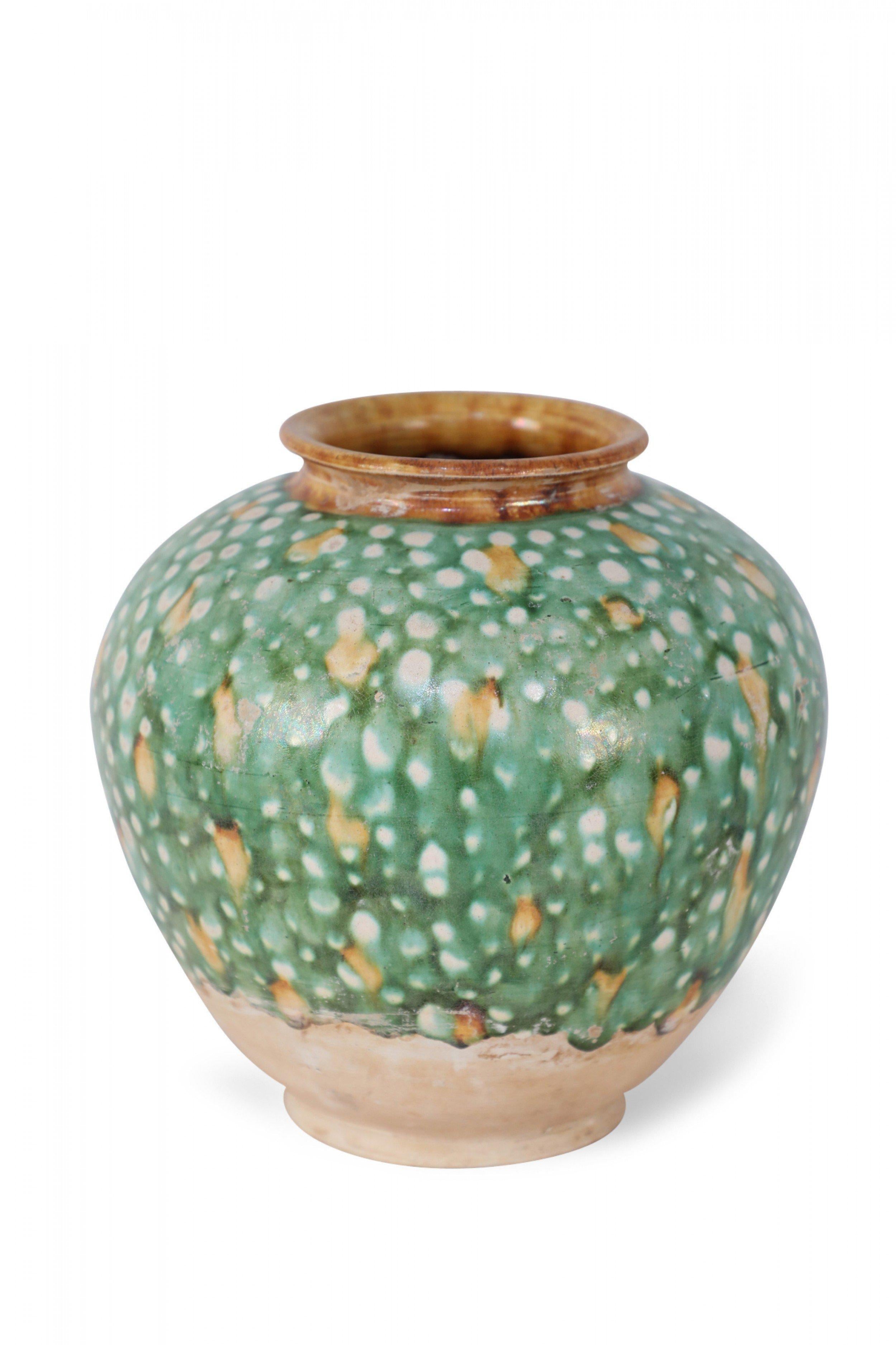 Esportazione cinese Vaso in porcellana smaltata cinese in stile Tang Dynasty Sancai in vendita