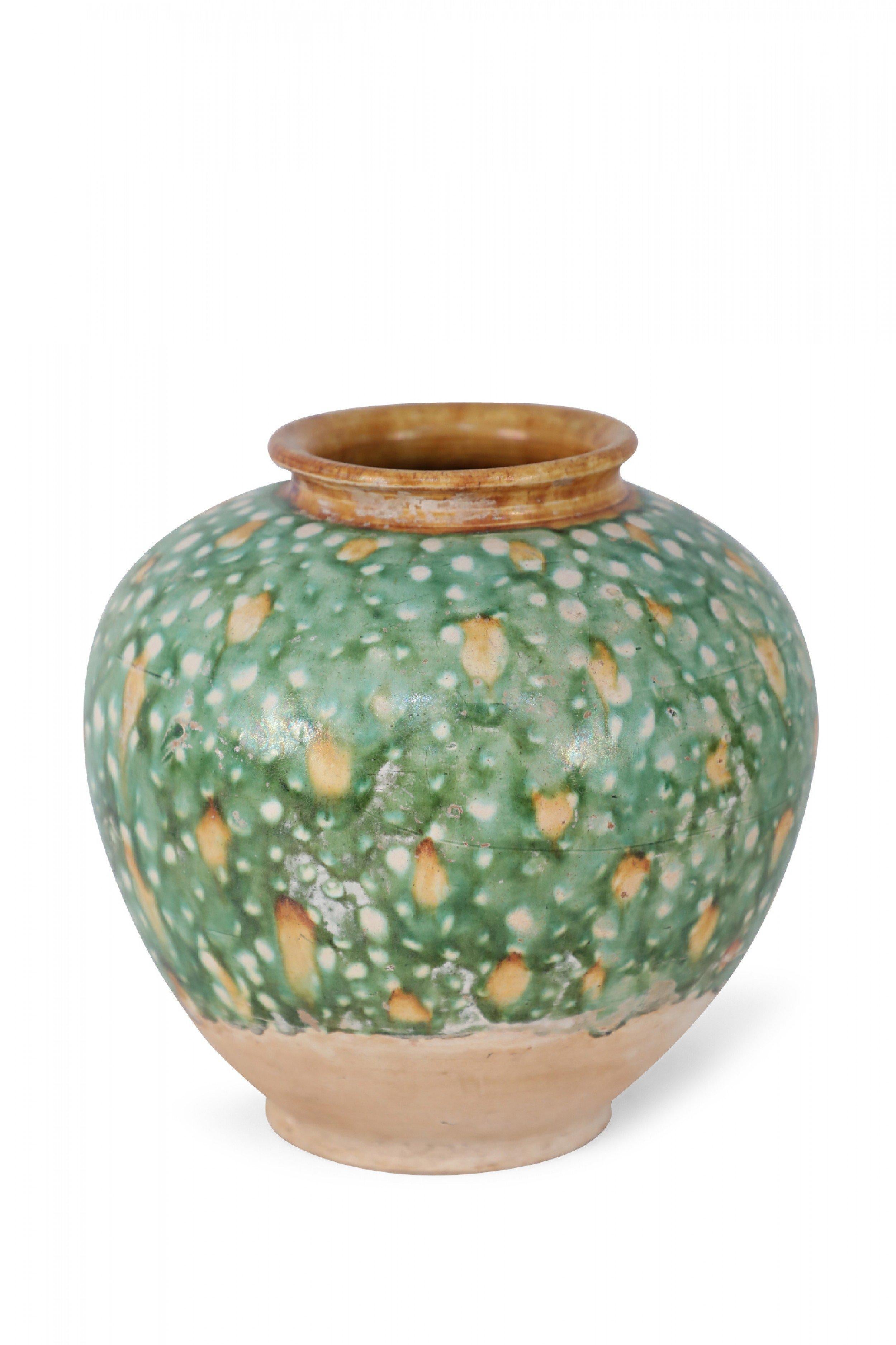 Chinese Tang Dynasty-Style Sancai Glazed Porcelain Vase In Good Condition In New York, NY