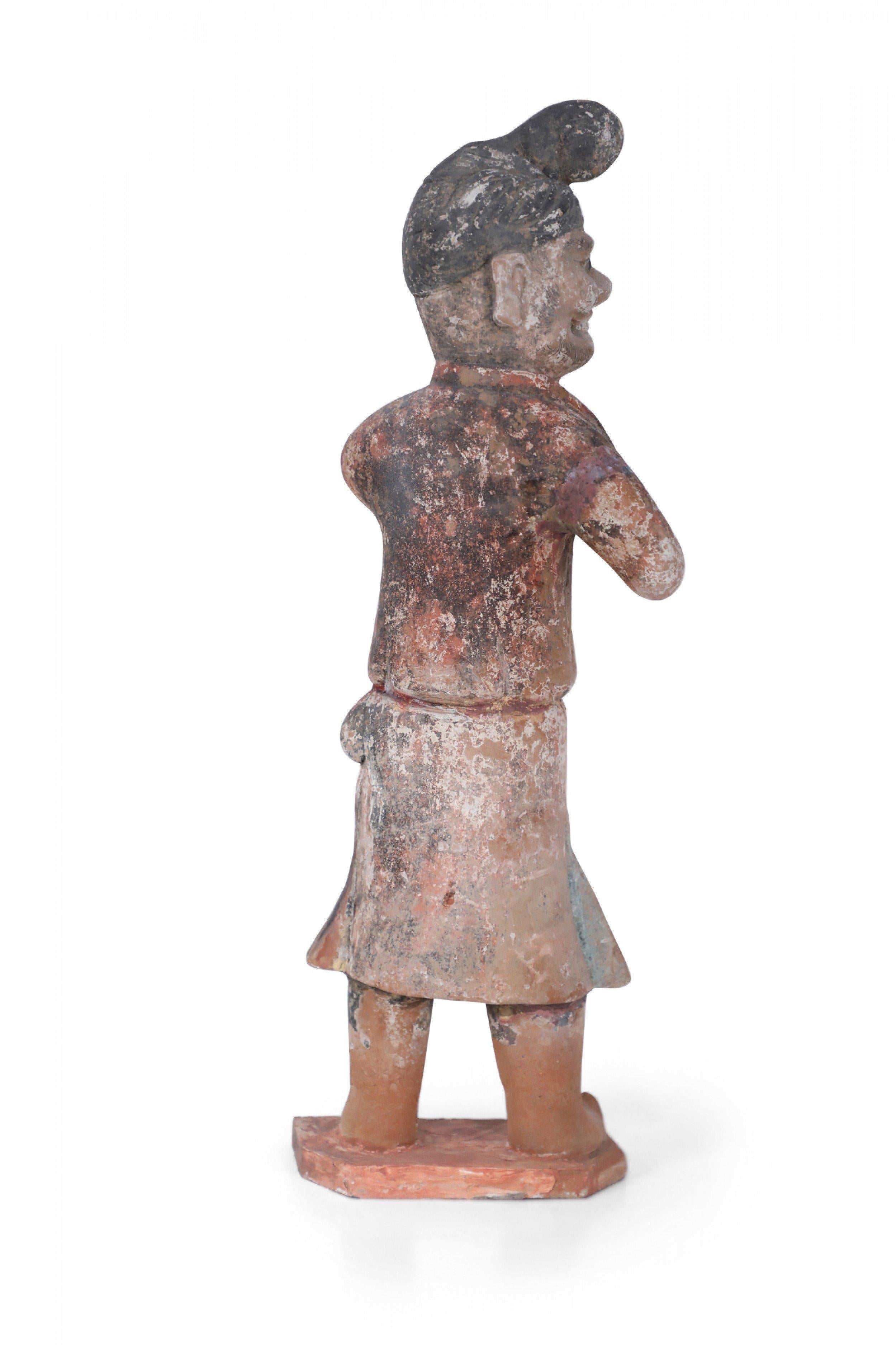 Terre cuite Figurine de tombeau en terre cuite chinoise de style Tang Dynasty en vente