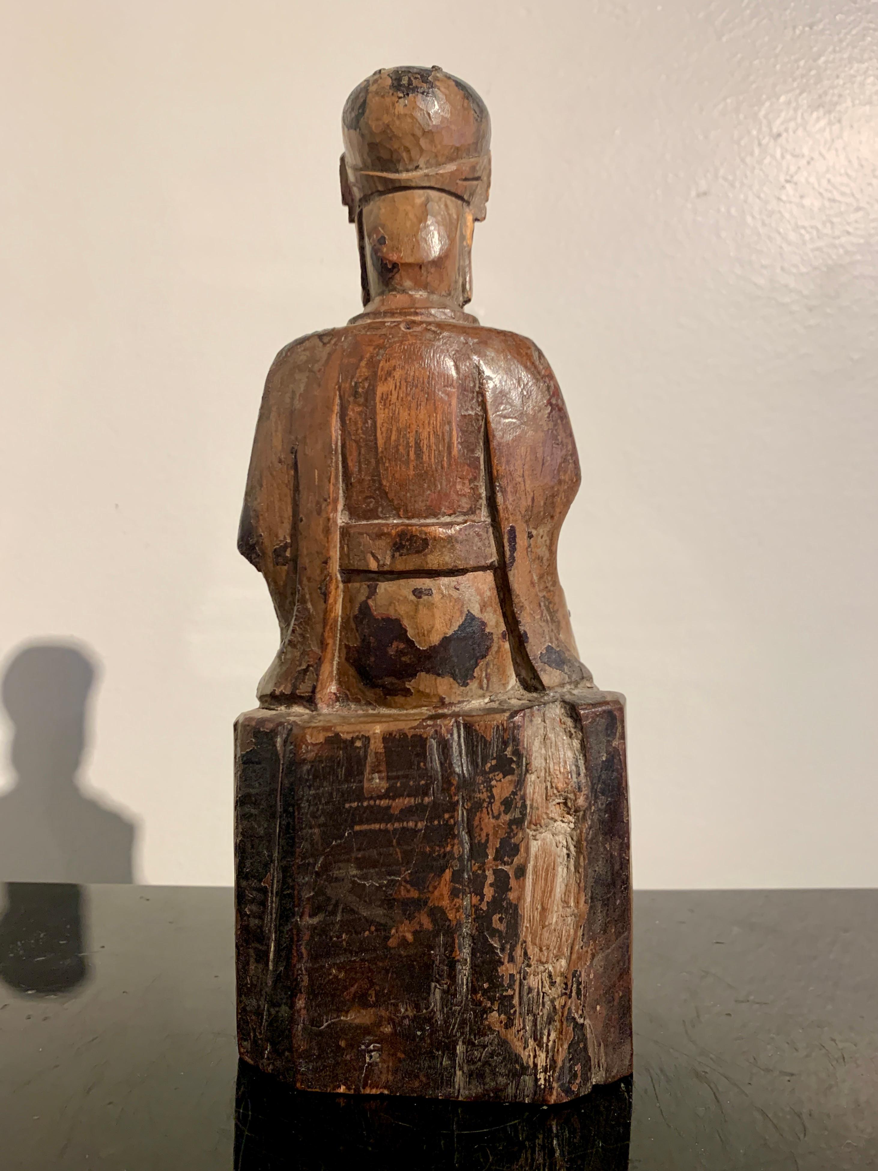 Hand-Carved Chinese Taoist Carved Wood Deity, Ming/Qing Dynasty, mid 17th century, China For Sale