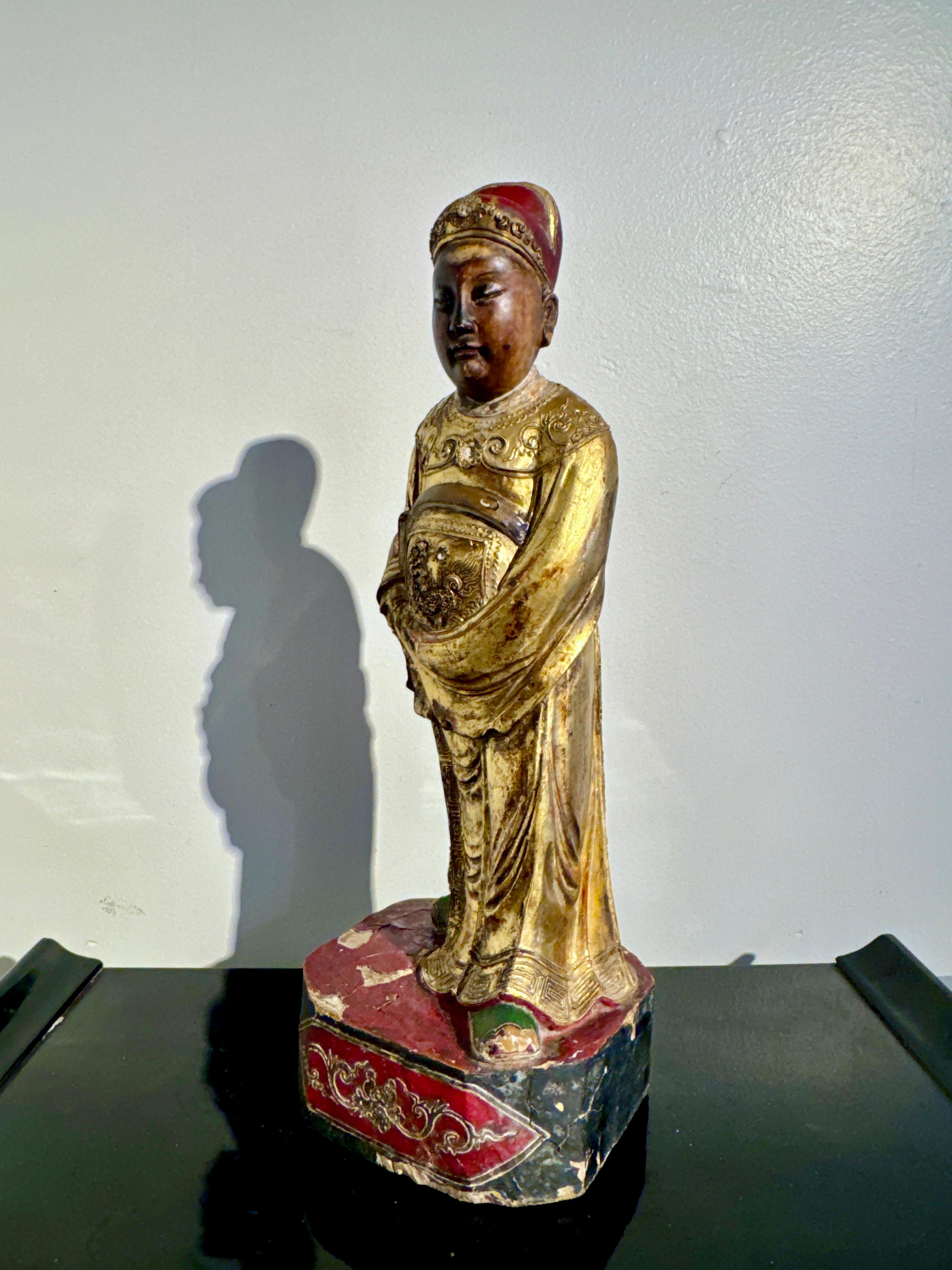 Chinesische taoistische Figur von Wenchang, späte Qing Dynasty, um 1900, China (Holz) im Angebot