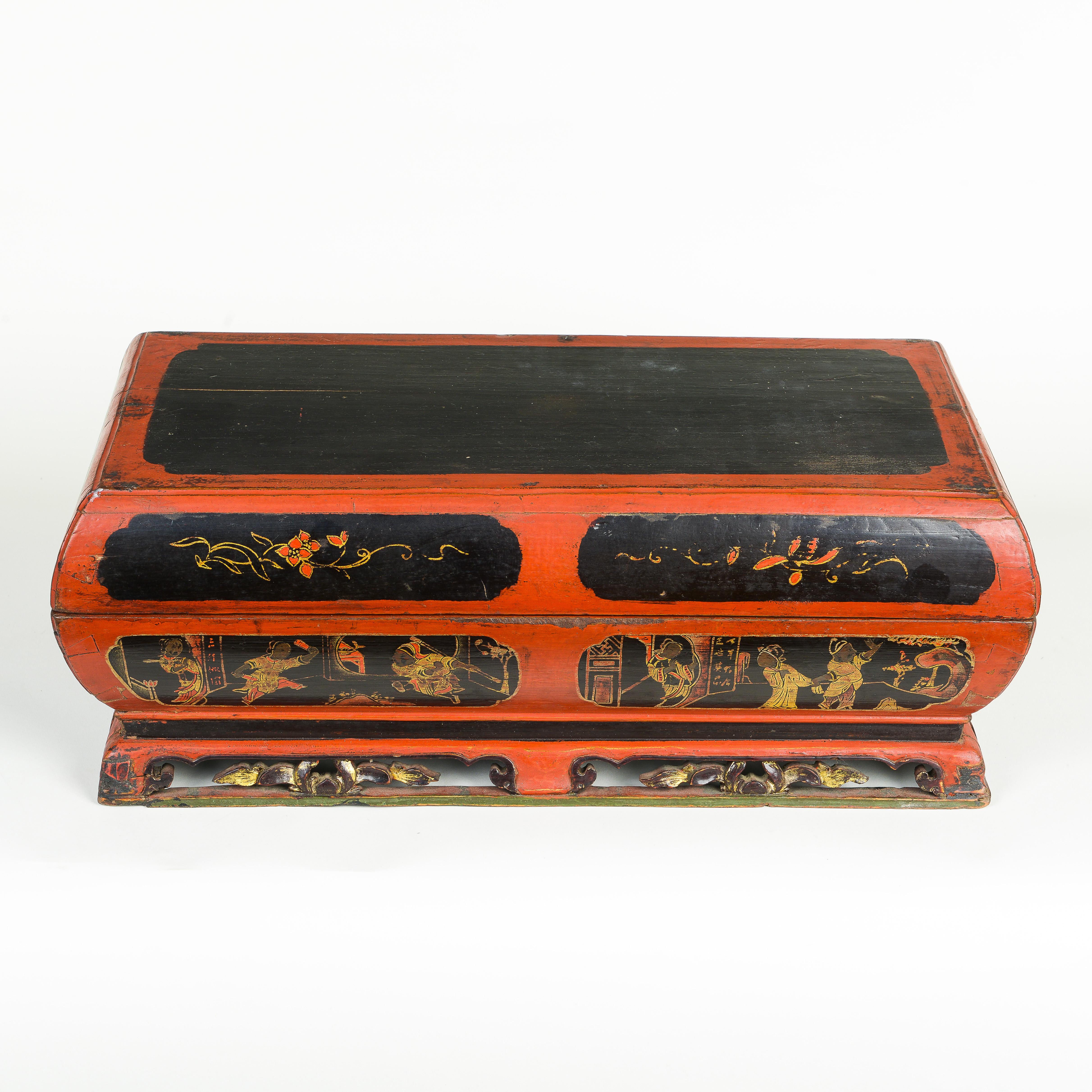 Chinese Tea Ceremony Box In Good Condition For Sale In New York, NY
