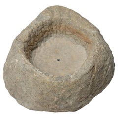 Artesa china de piedra en forma de lágrima, c. 1850