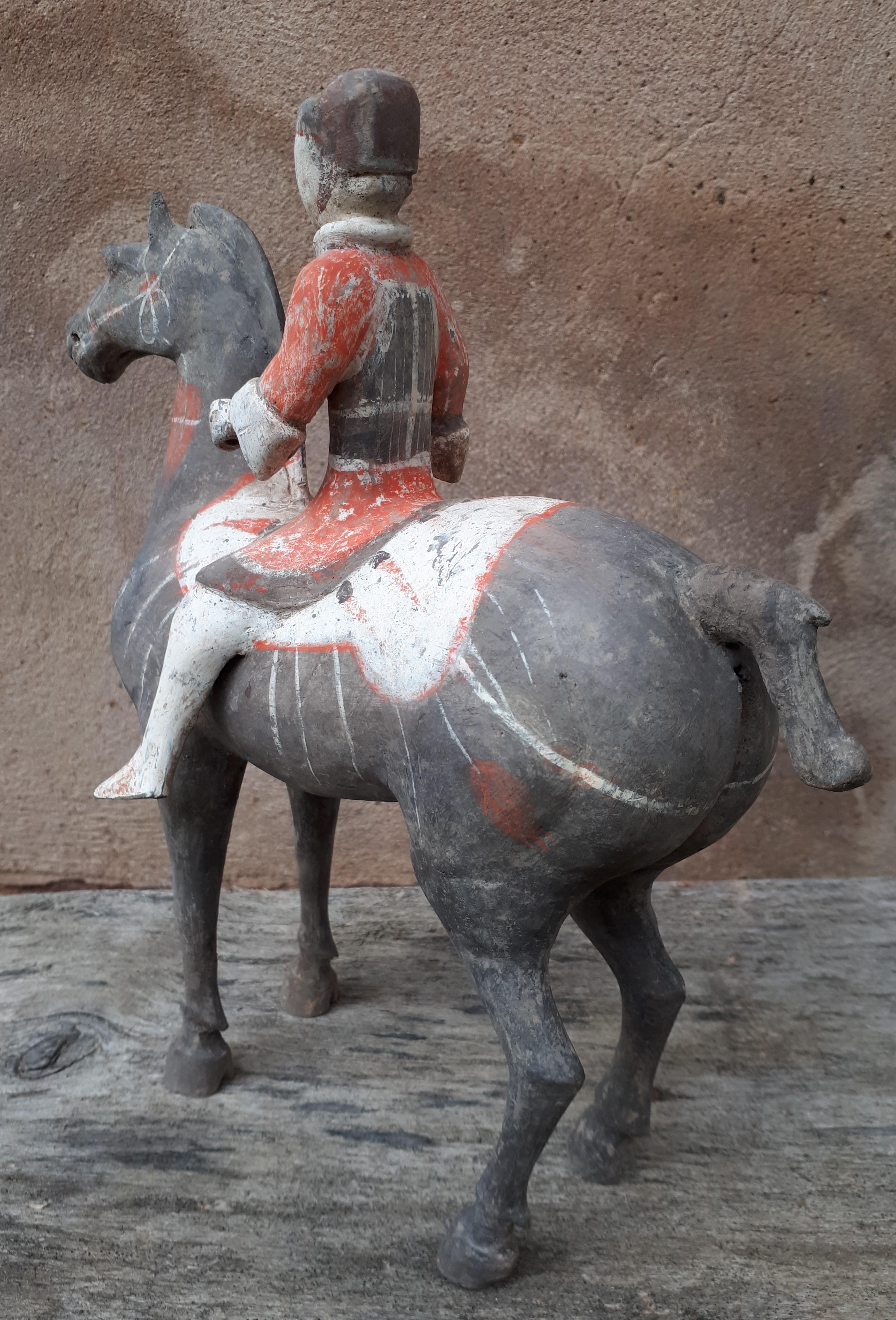 Chinese Terracotta Sculpture Representing A Horseman, China Han Dynasty For Sale 5