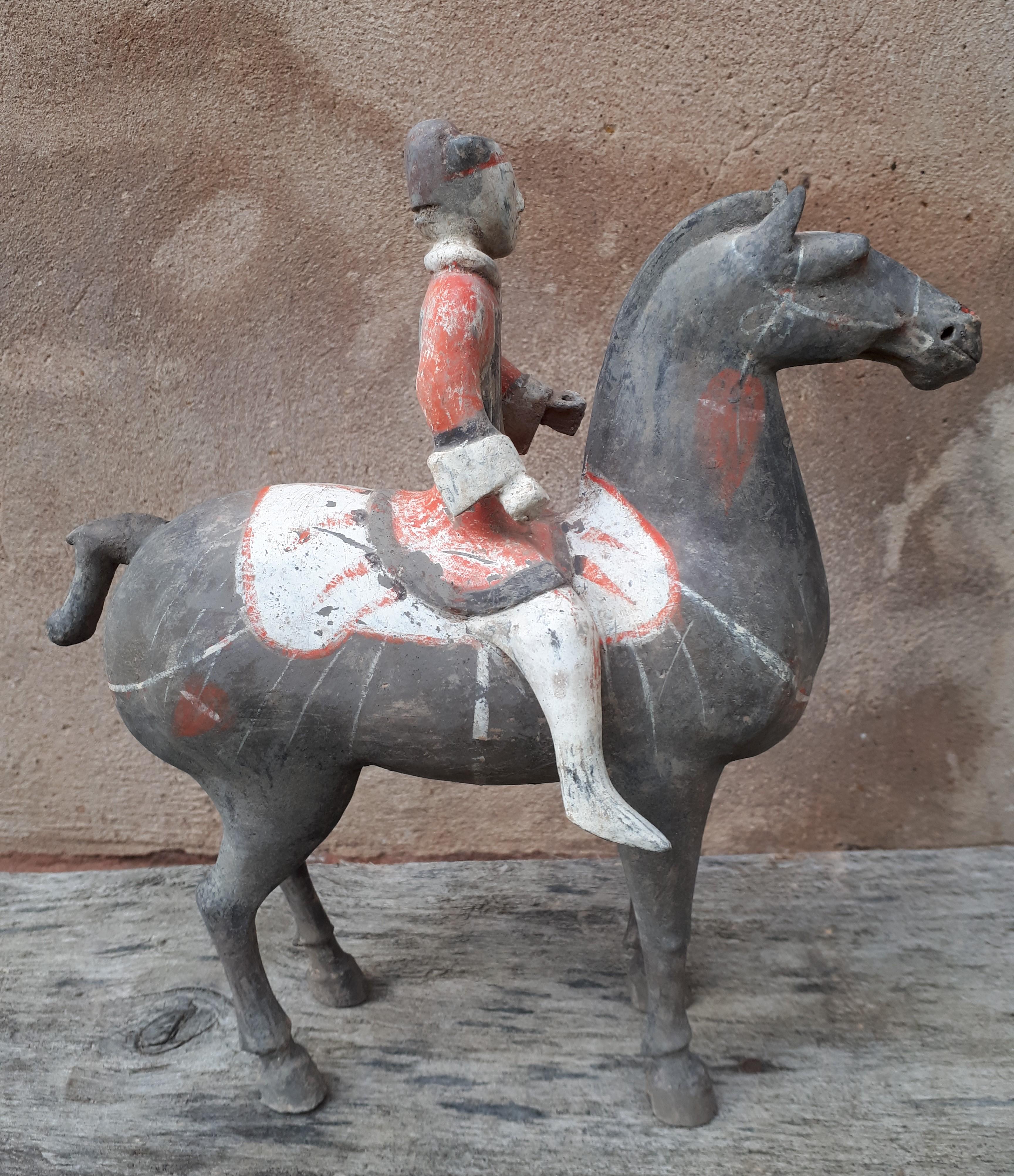 Chinese Terracotta Sculpture Representing A Horseman, China Han Dynasty For Sale 2