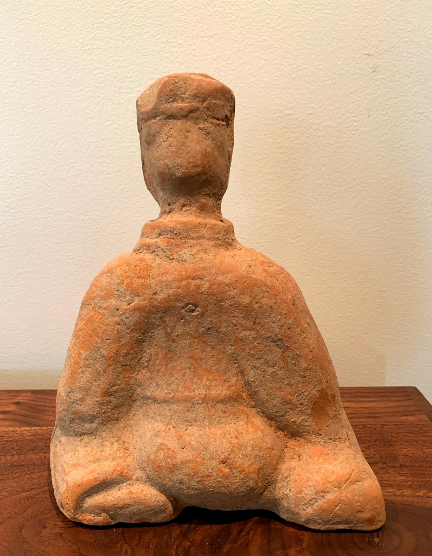 Chinese Terracotta Tomb Figure East Han Dynasty In Good Condition For Sale In Atlanta, GA