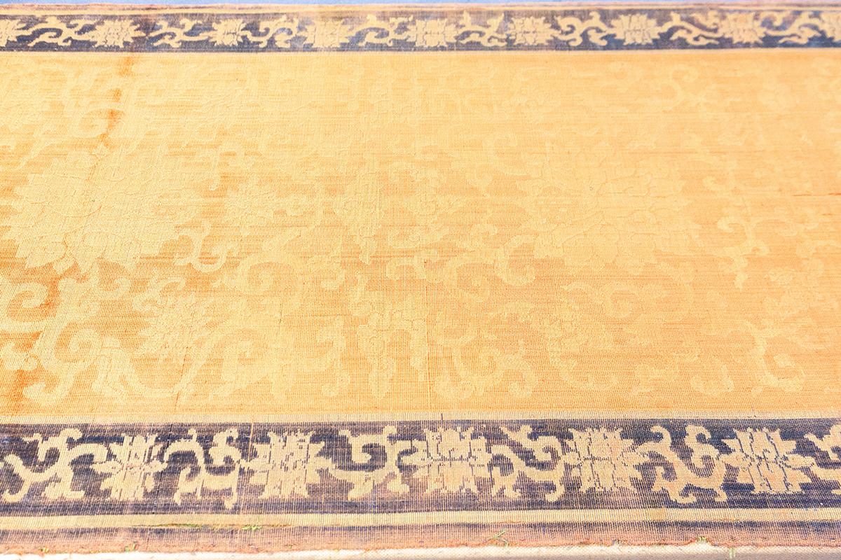 Hand-Crafted Chinese Textile Silk & Metal For Sale